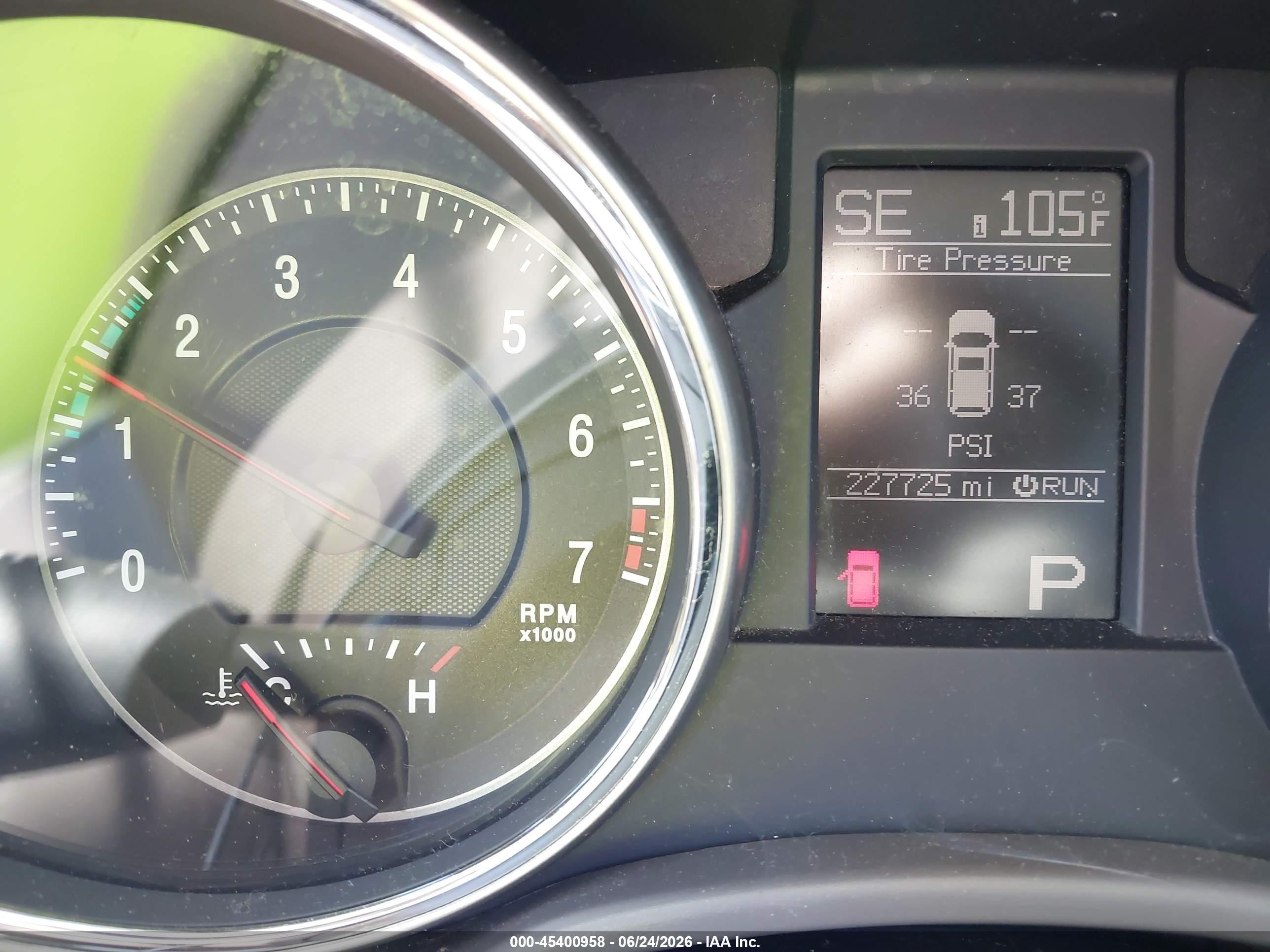 2013 Jeep Grand Cherokee Laredo Red vin: 1C4RJEAG9DC588739