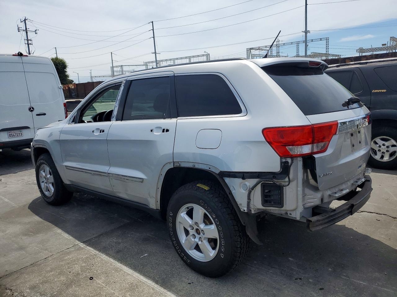 2013 Jeep Grand Cherokee Laredo Silver vin: 1C4RJEAG9DC596159