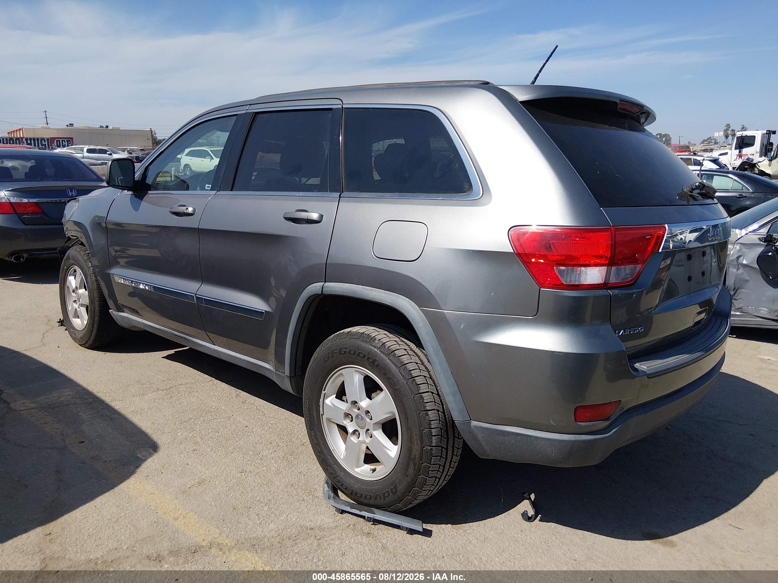2013 Jeep Grand Cherokee Laredo Gray vin: 1C4RJEAG9DC612649