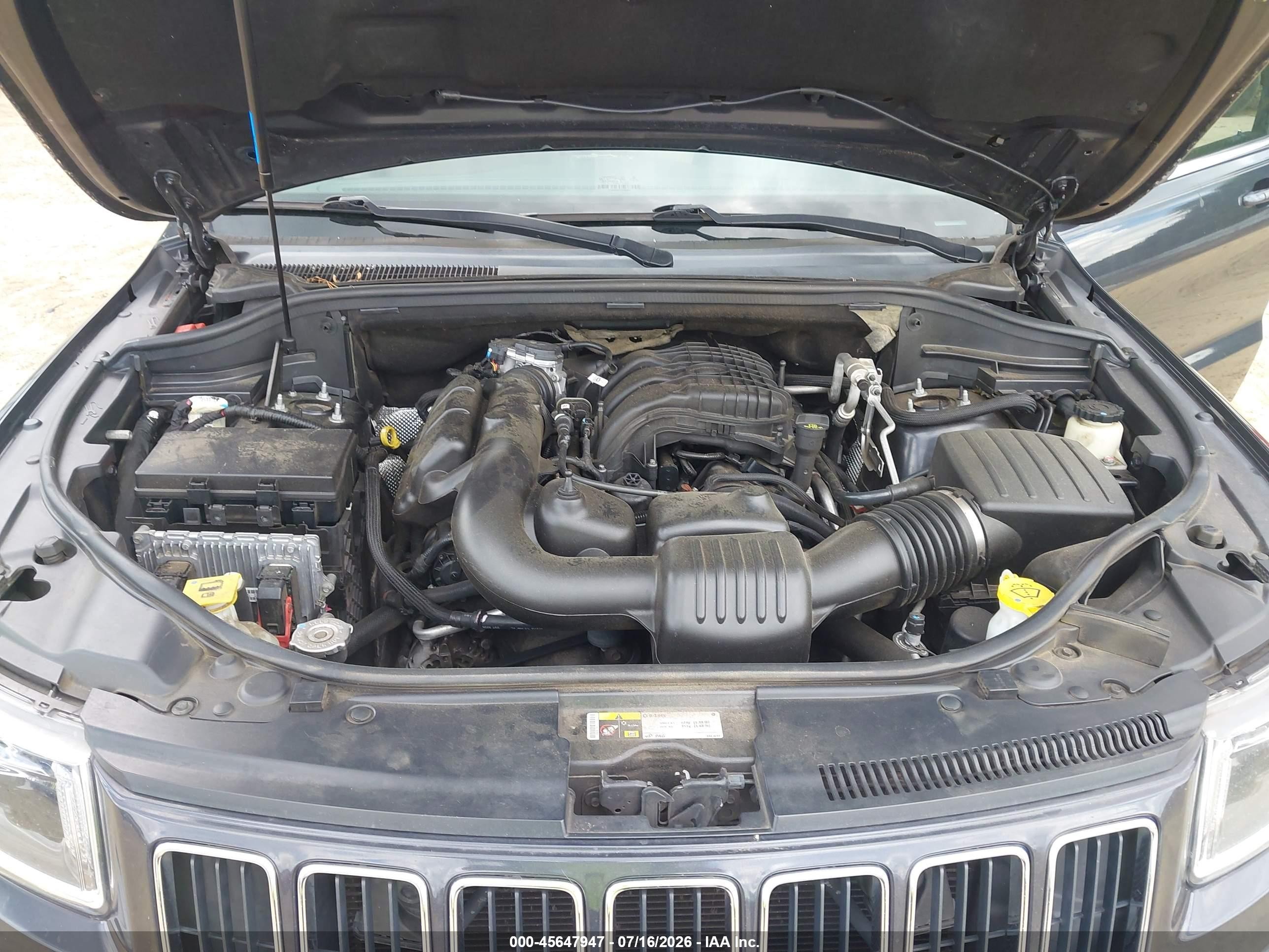 2014 Jeep Grand Cherokee Laredo Gray vin: 1C4RJEAG9EC243194