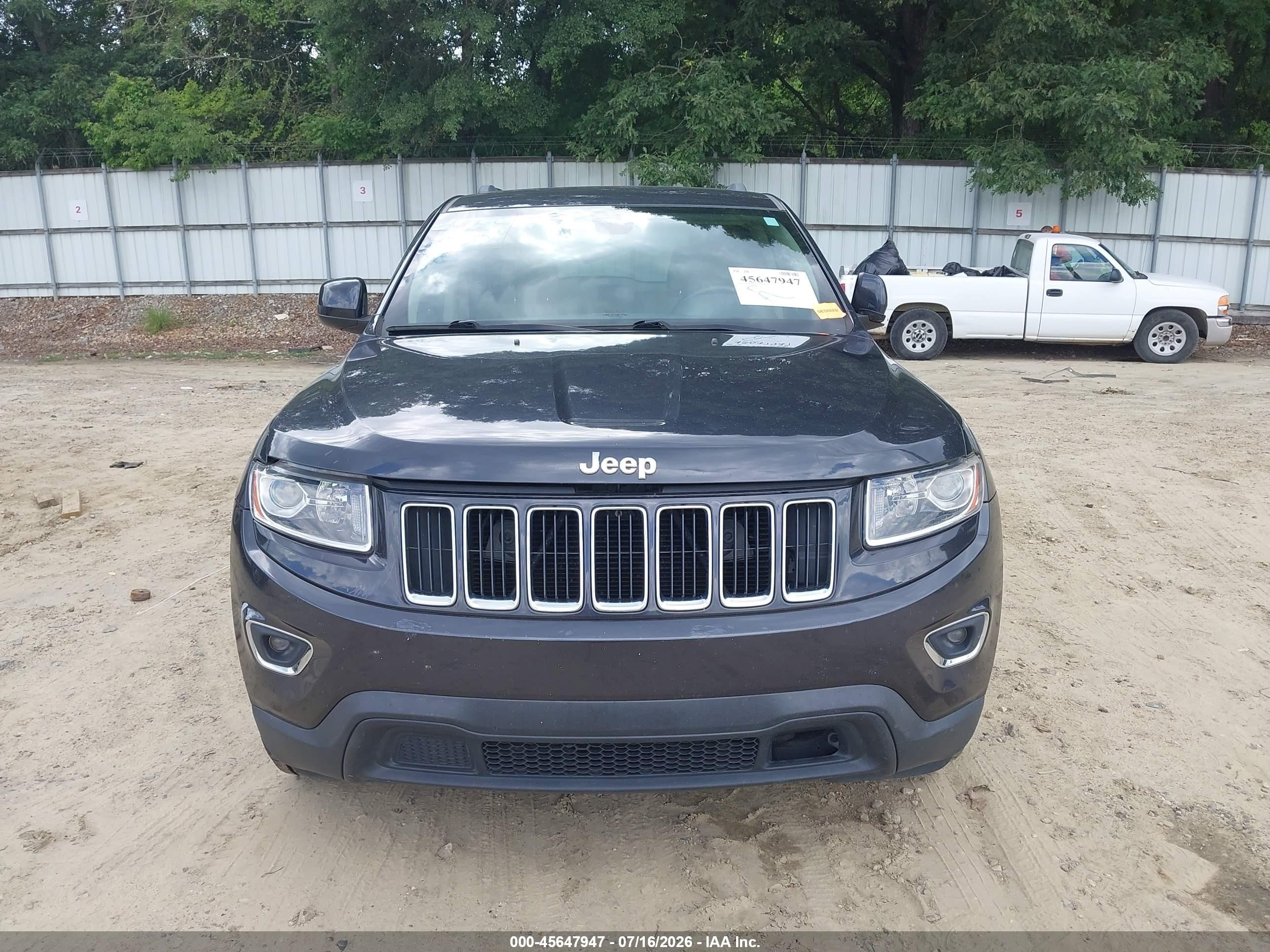 2014 Jeep Grand Cherokee Laredo Gray vin: 1C4RJEAG9EC243194
