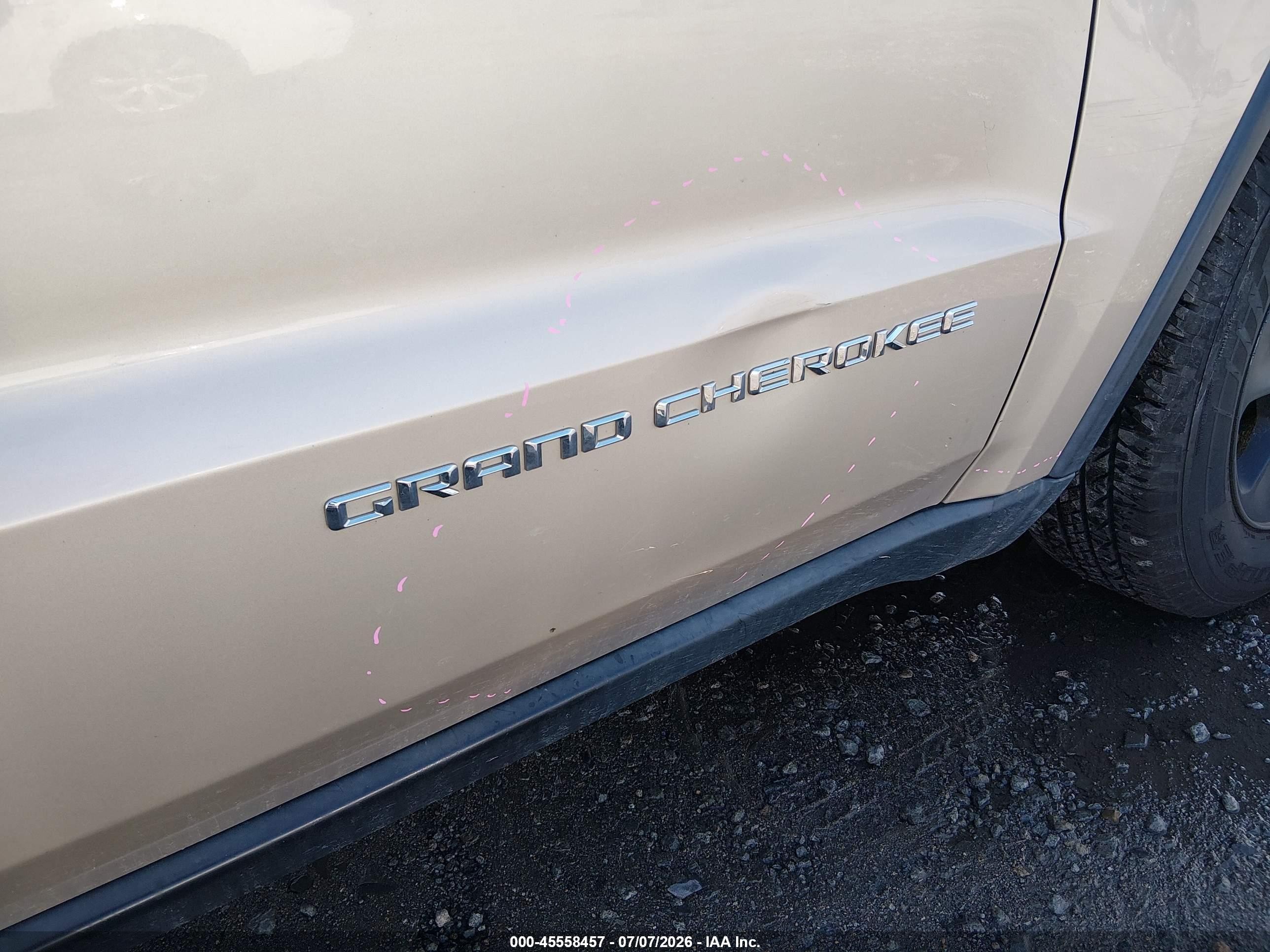 2014 Jeep Grand Cherokee Laredo Золотой vin: 1C4RJEAG9EC248735