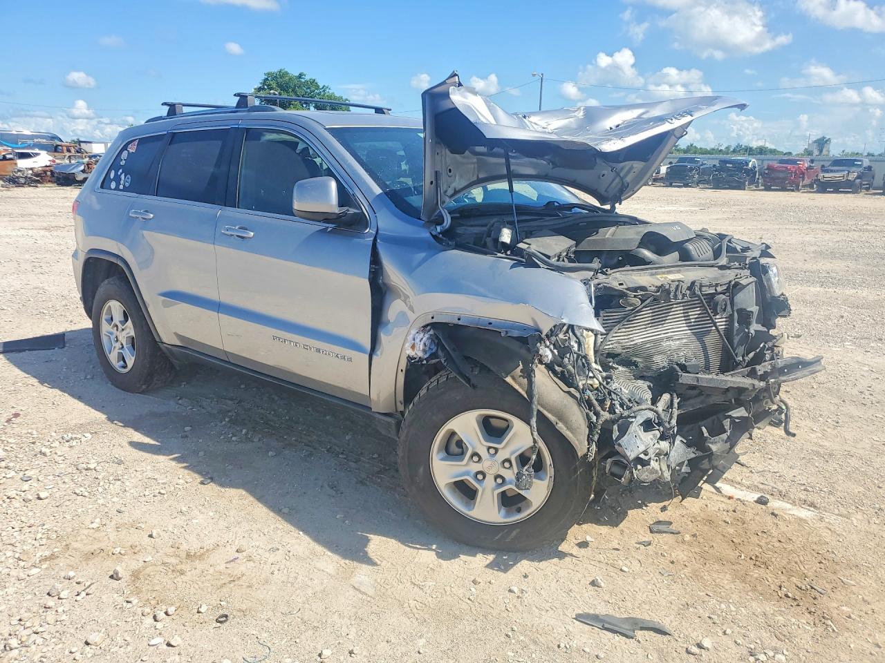 2014 Jeep Grand Cherokee Laredo Silver vin: 1C4RJEAG9EC453519