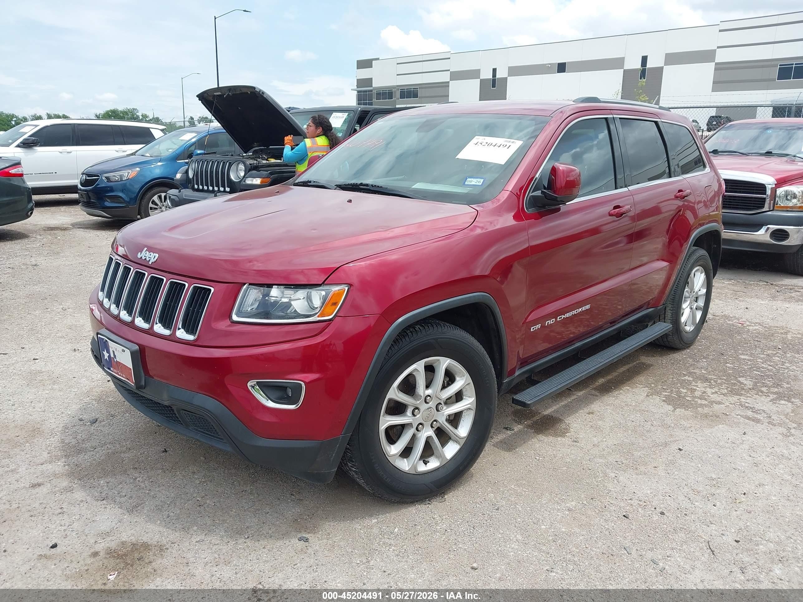 2014 Jeep Grand Cherokee Laredo Red vin: 1C4RJEAG9EC473334