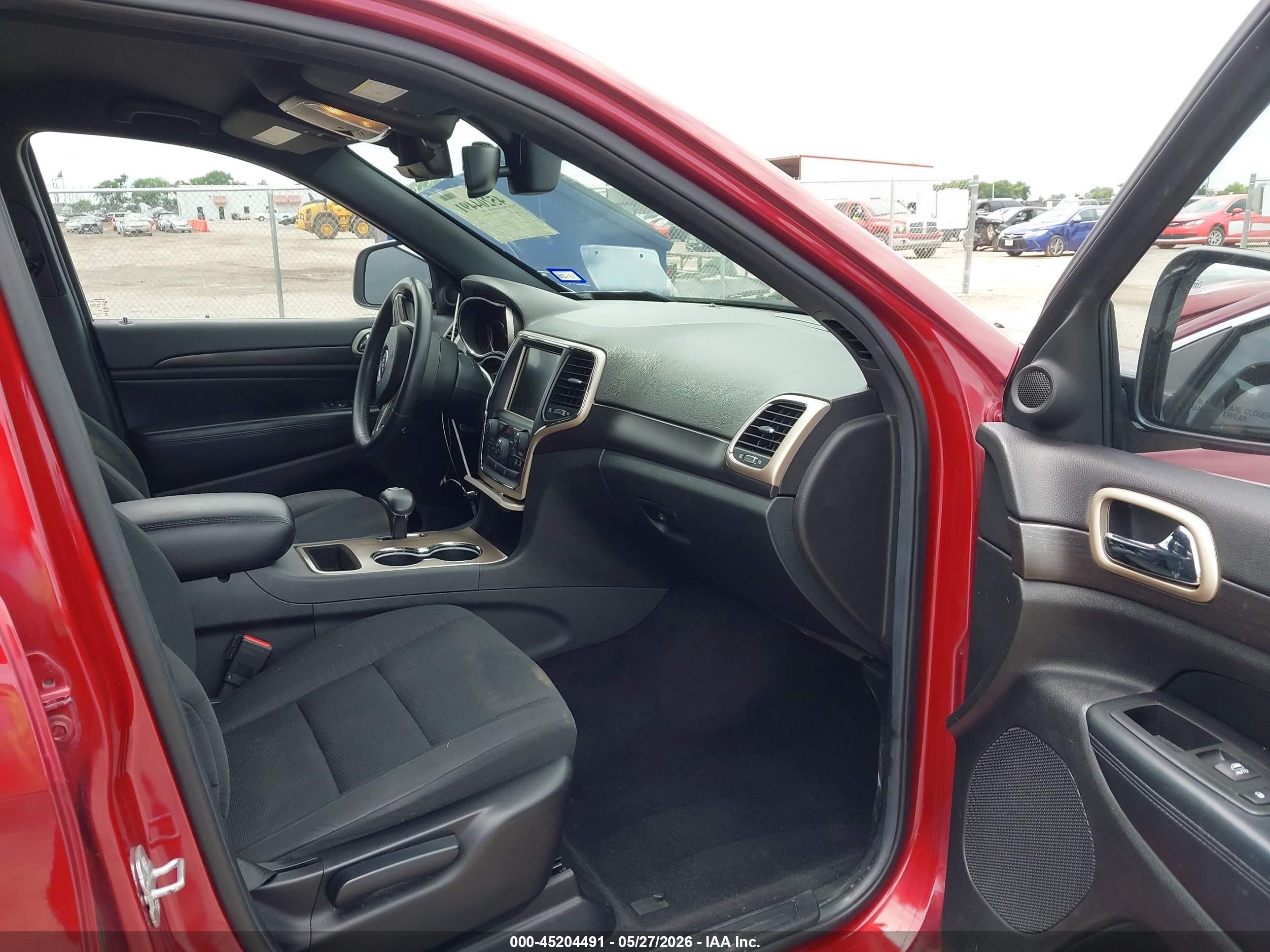 2014 Jeep Grand Cherokee Laredo Red vin: 1C4RJEAG9EC473334