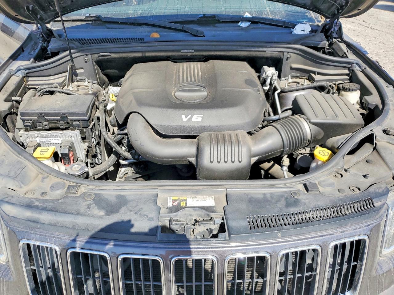 2015 Jeep Grand Cherokee Laredo Серый vin: 1C4RJEAG9FC231810