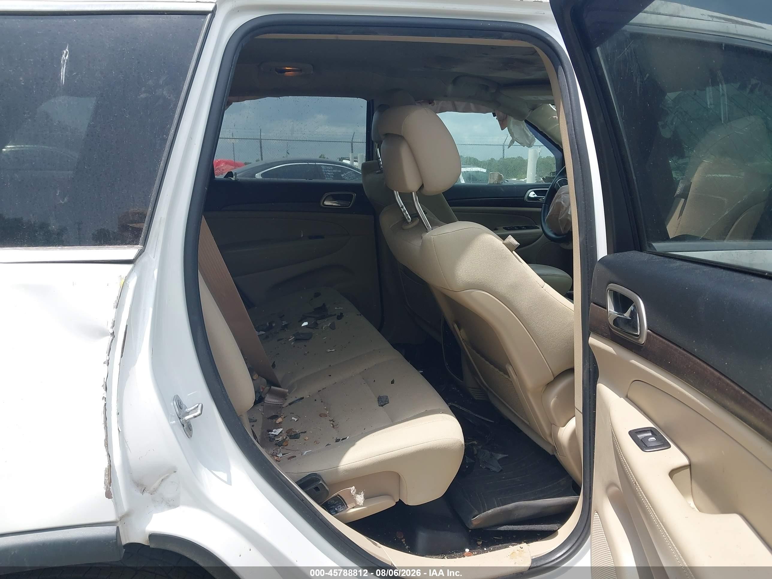 2015 Jeep Grand Cherokee Laredo White vin: 1C4RJEAG9FC708736