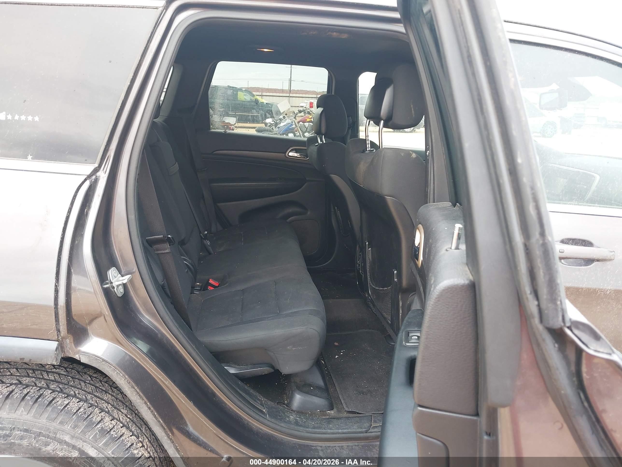 2015 Jeep Grand Cherokee Laredo Gray vin: 1C4RJEAG9FC793027
