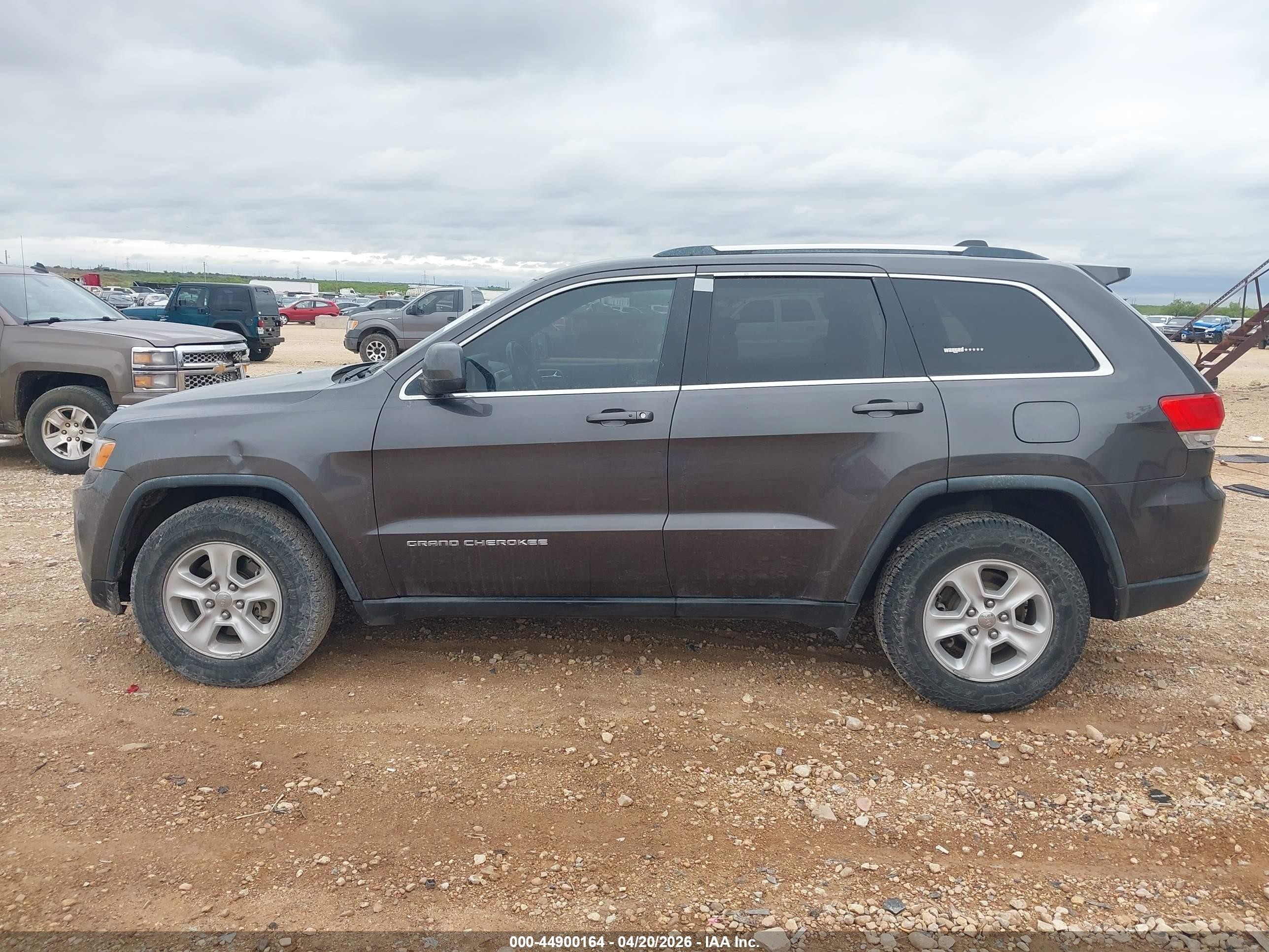 2015 Jeep Grand Cherokee Laredo Gray vin: 1C4RJEAG9FC793027