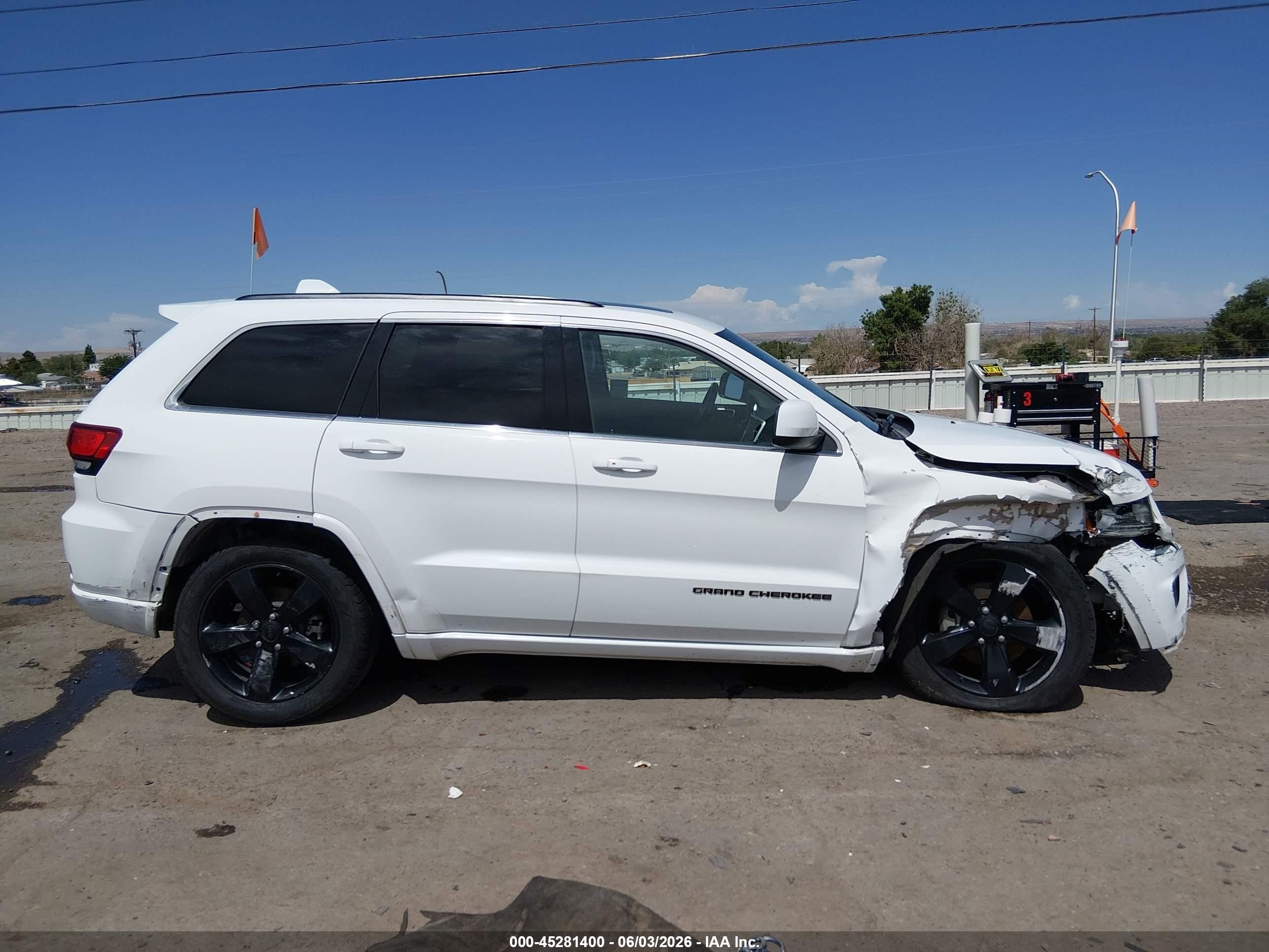 2015 Jeep Grand Cherokee Altitude White vin: 1C4RJEAG9FC936039