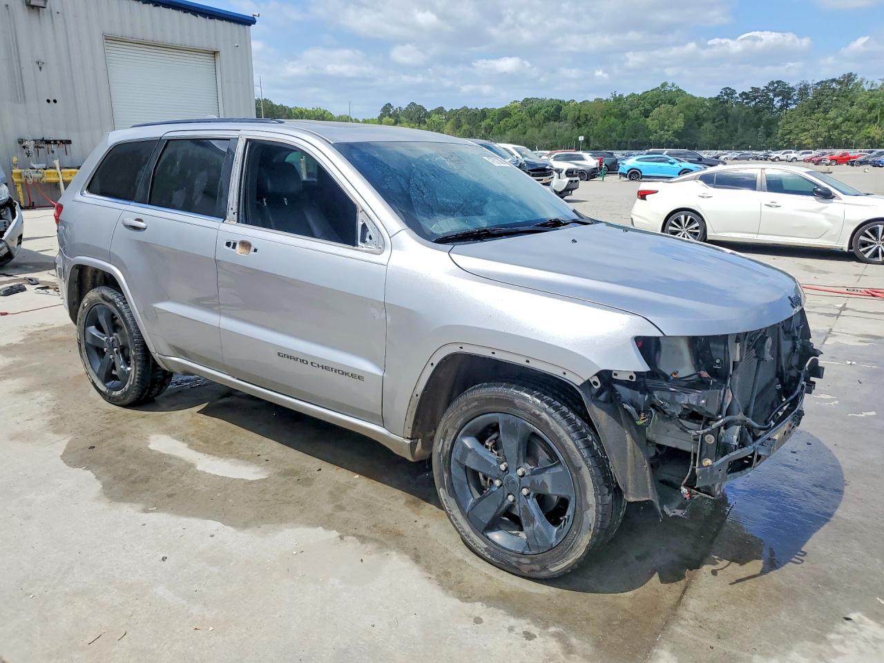 2015 Jeep Grand Cherokee Laredo Silver vin: 1C4RJEAG9FC957182