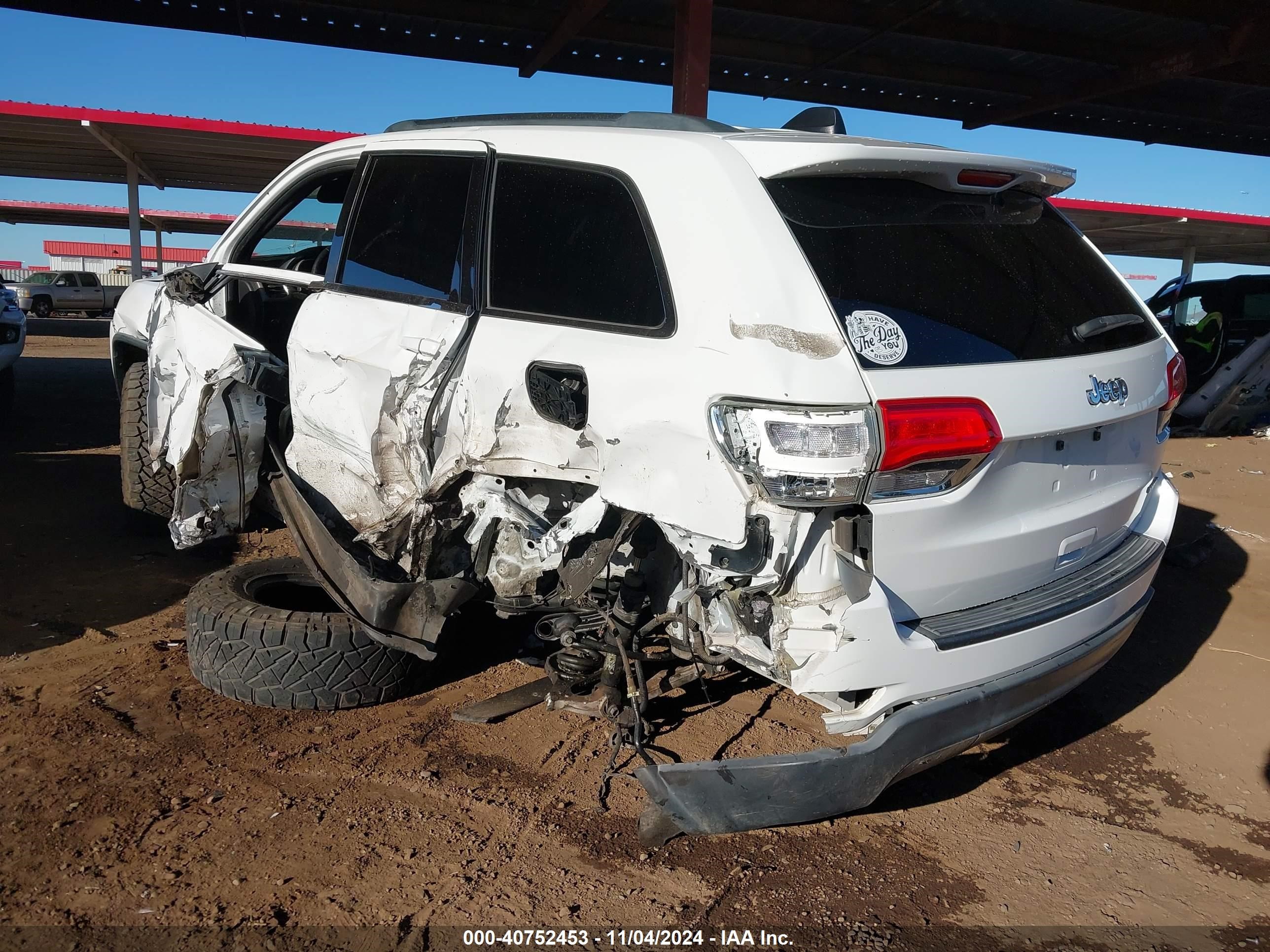 2016 Jeep Grand Cherokee Laredo White vin: 1C4RJEAG9GC501183
