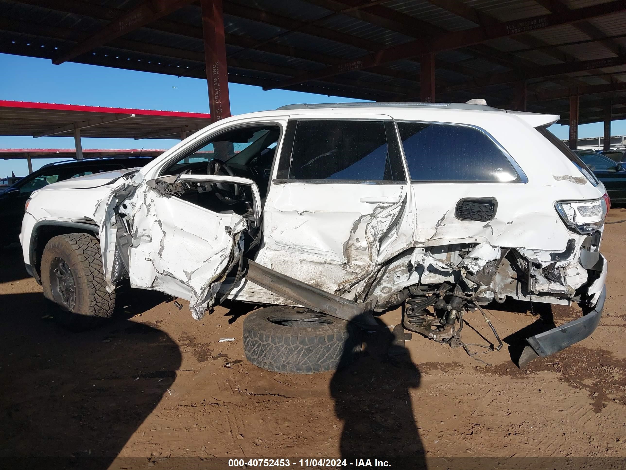 2016 Jeep Grand Cherokee Laredo White vin: 1C4RJEAG9GC501183