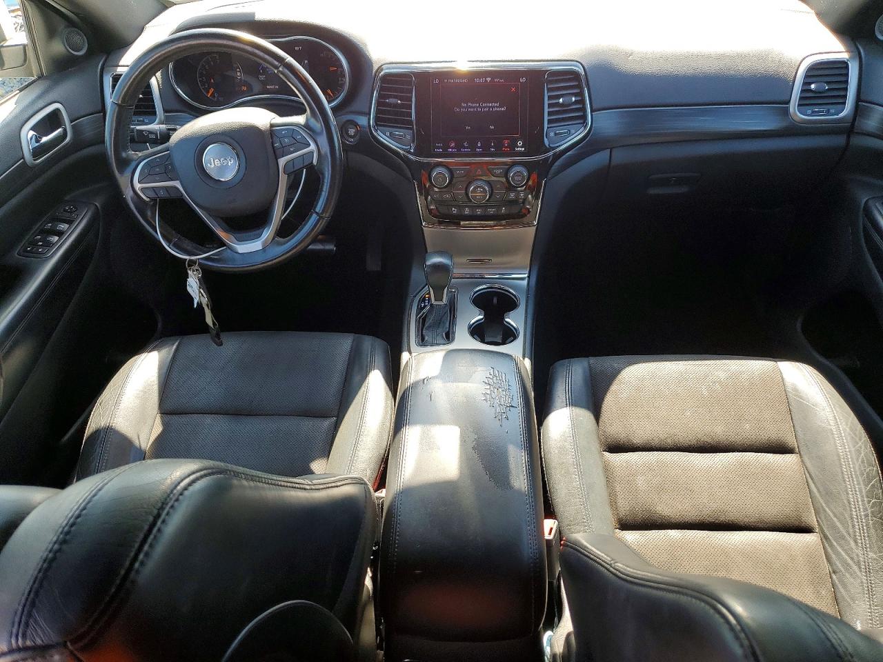 2020 Jeep Grand Cherokee Laredo Белый vin: 1C4RJEAG9LC245153