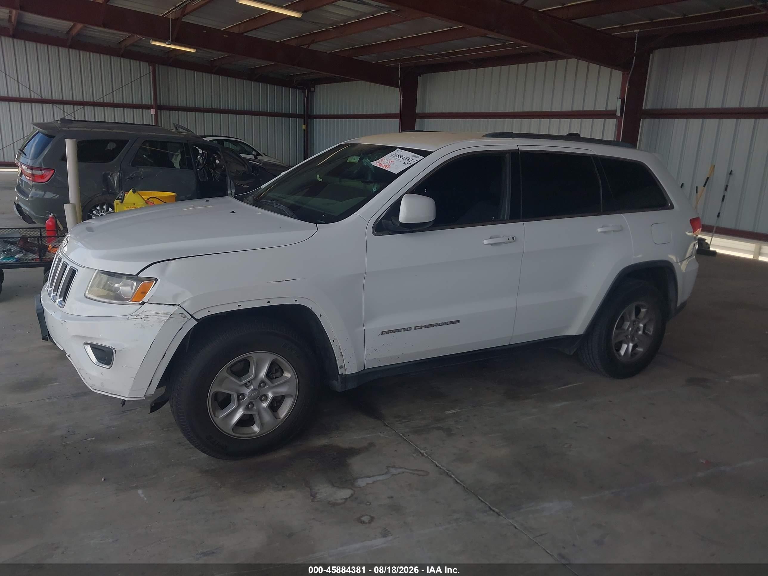 2014 Jeep Grand Cherokee Laredo White vin: 1C4RJEAGOEC125437