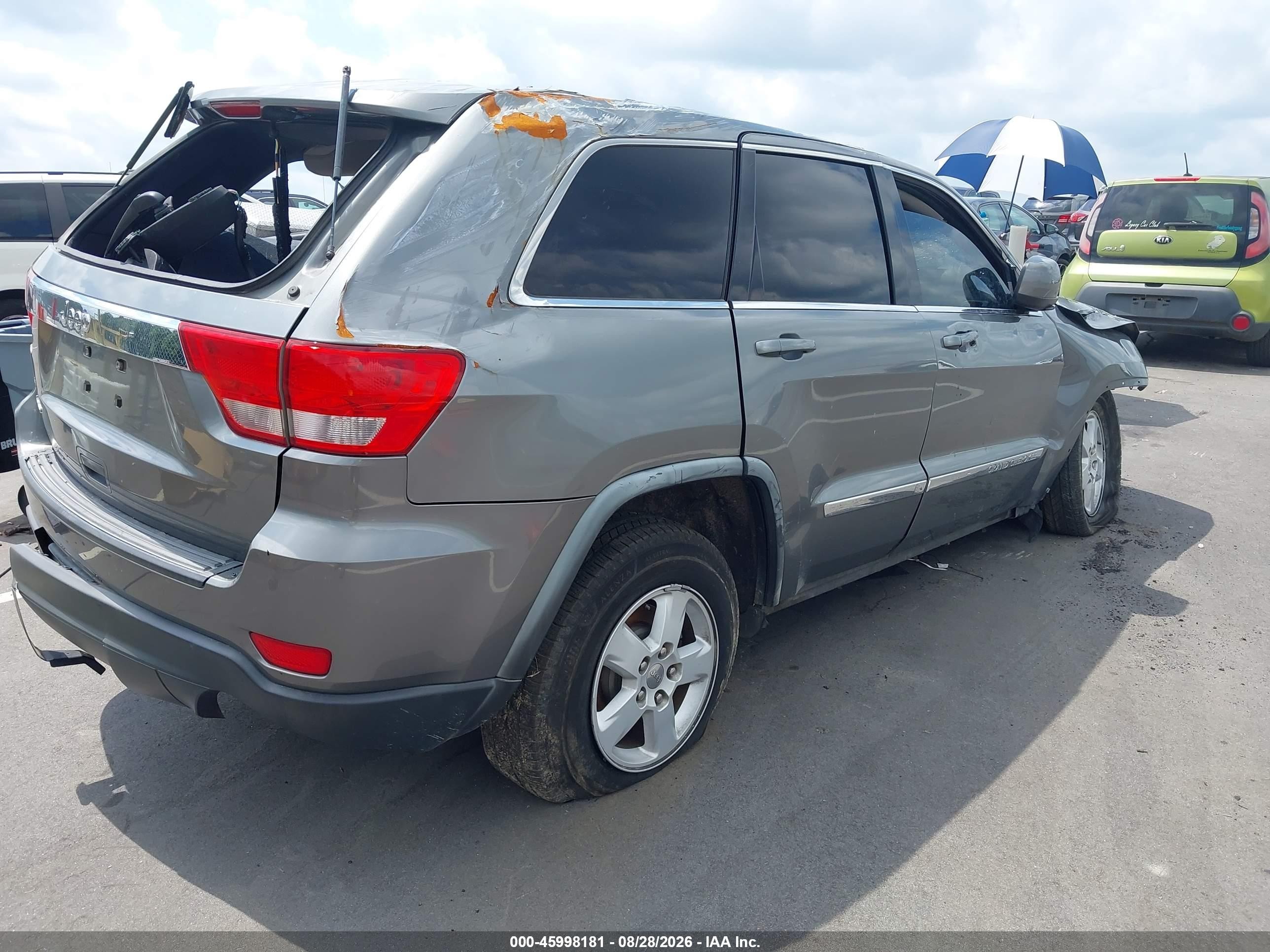 2012 Jeep Grand Cherokee Laredo Gray vin: 1C4RJEAGXCC167174