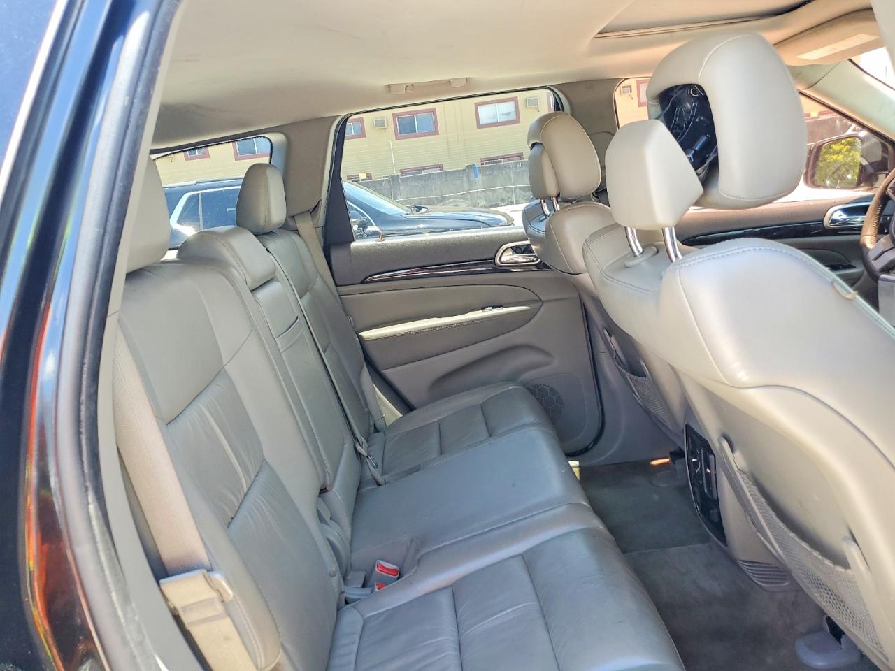 2013 Jeep Grand Cherokee Laredo Black vin: 1C4RJEAGXDC589107