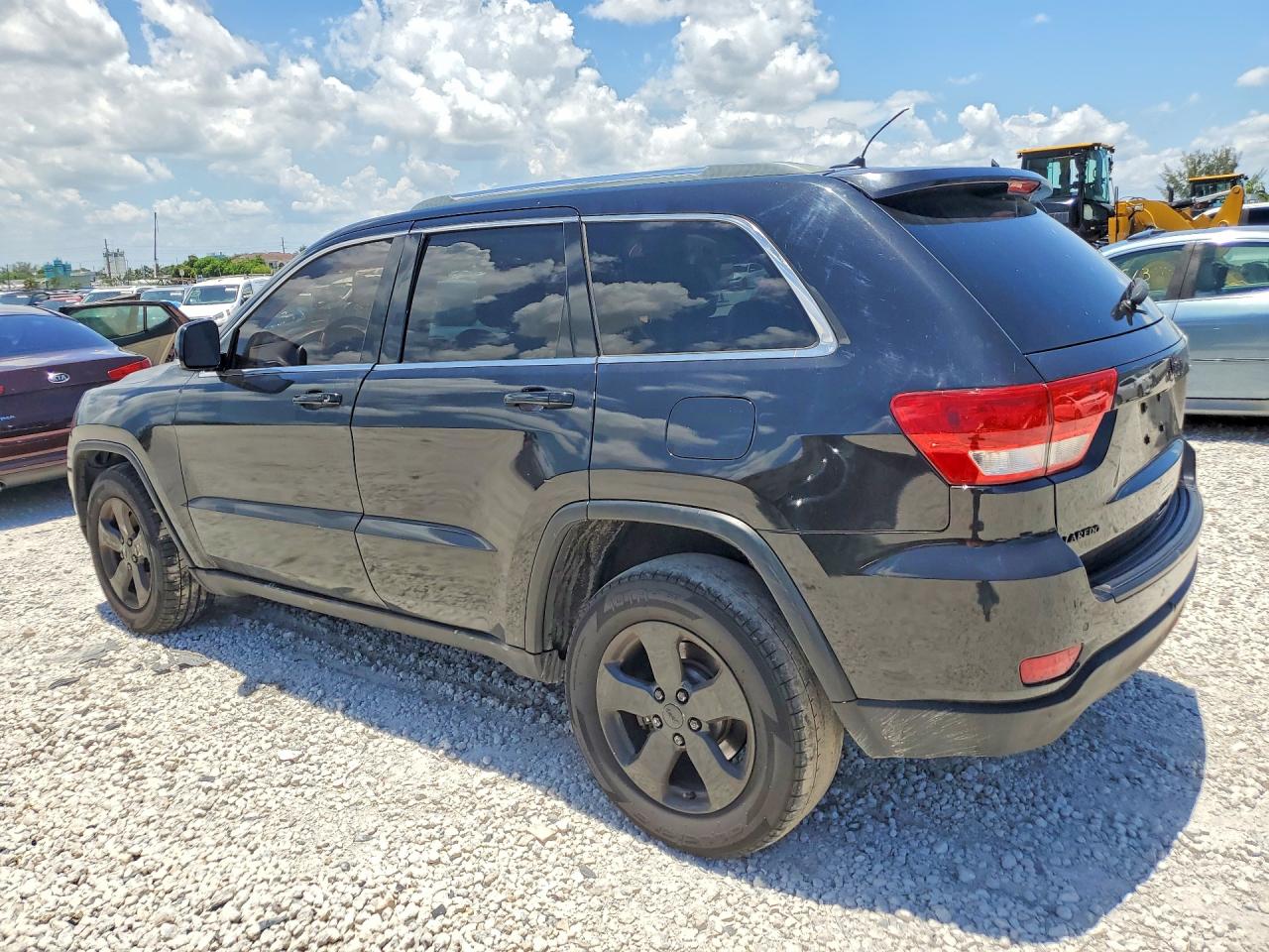 2013 Jeep Grand Cherokee Laredo Black vin: 1C4RJEAGXDC589107