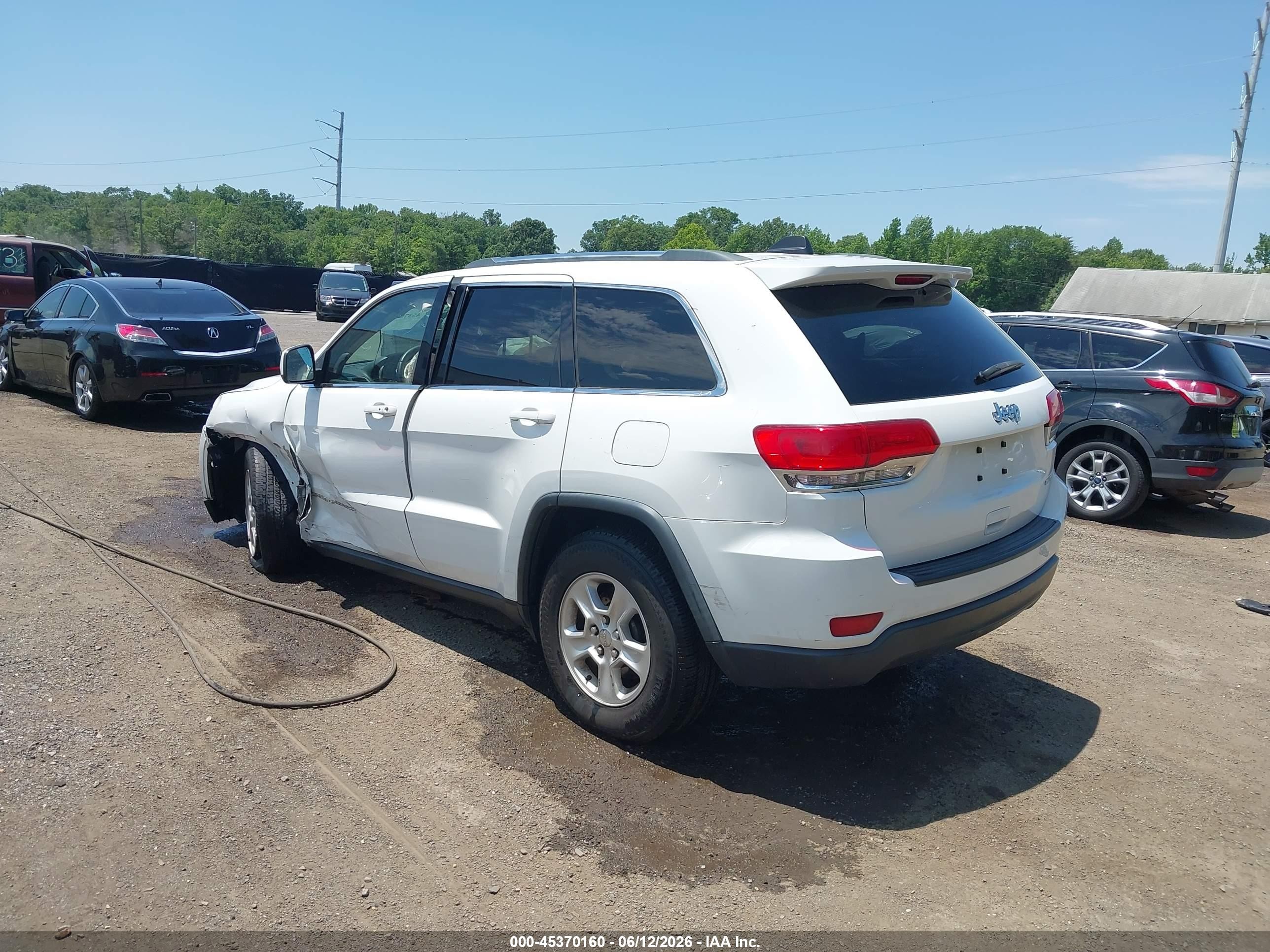 2014 Jeep Grand Cherokee Laredo White vin: 1C4RJEAGXEC198461