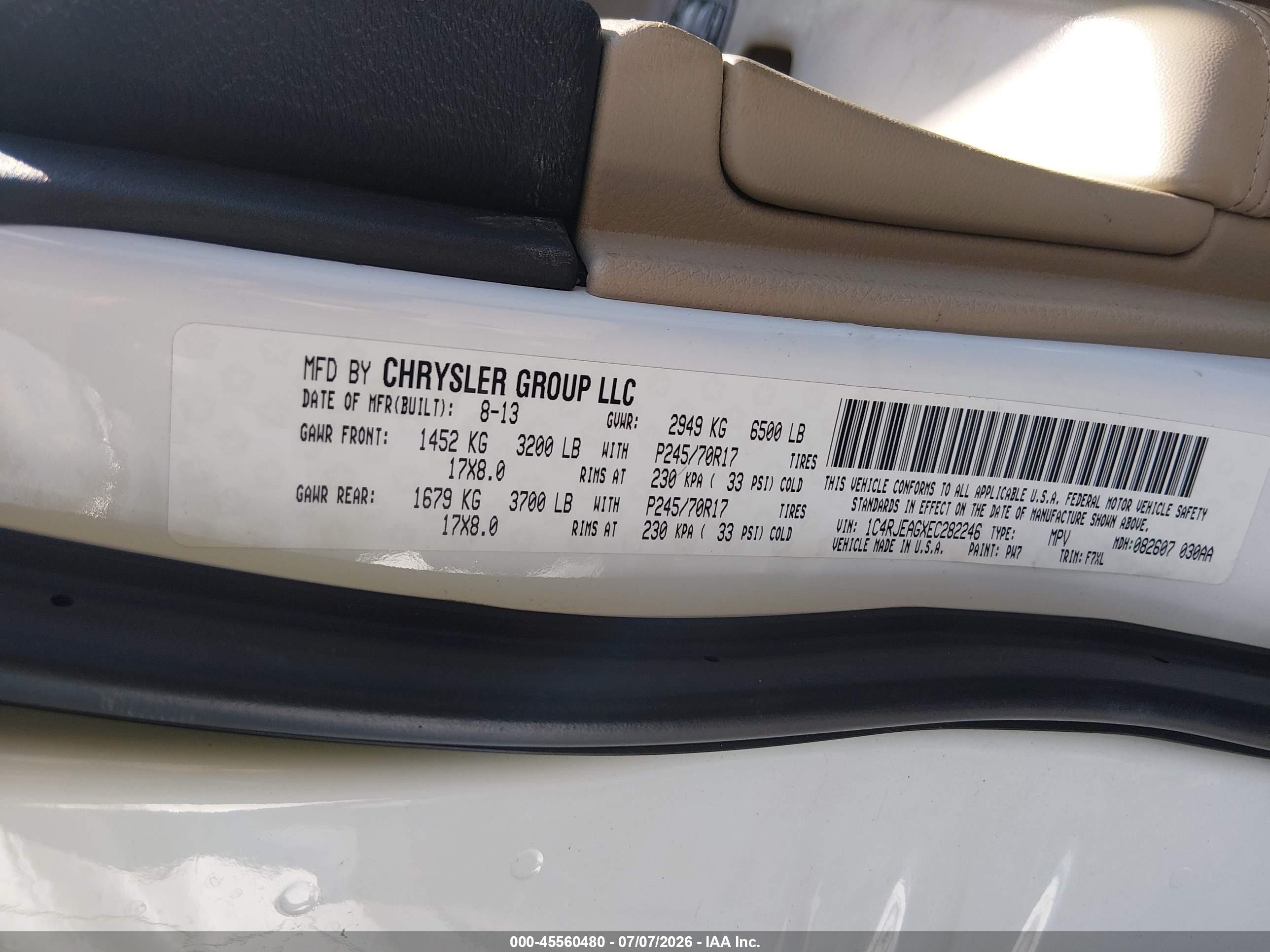 2014 Jeep Grand Cherokee Laredo White vin: 1C4RJEAGXEC282246