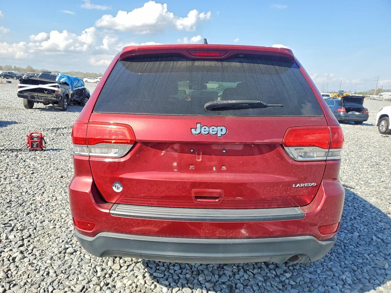 2014 Jeep Grand Cherokee Laredo Red vin: 1C4RJEAGXEC433098