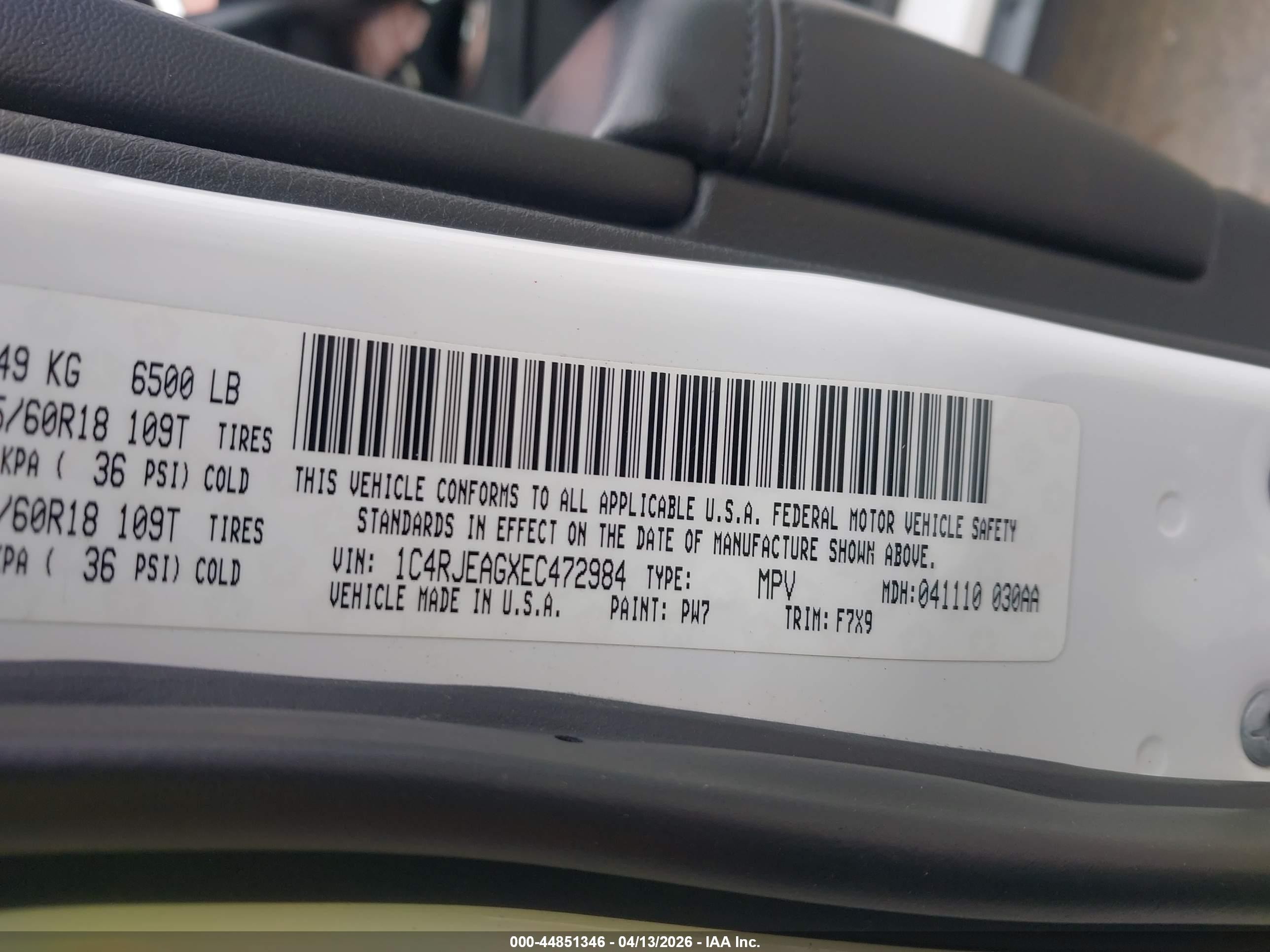 2014 Jeep Grand Cherokee Laredo White vin: 1C4RJEAGXEC472984