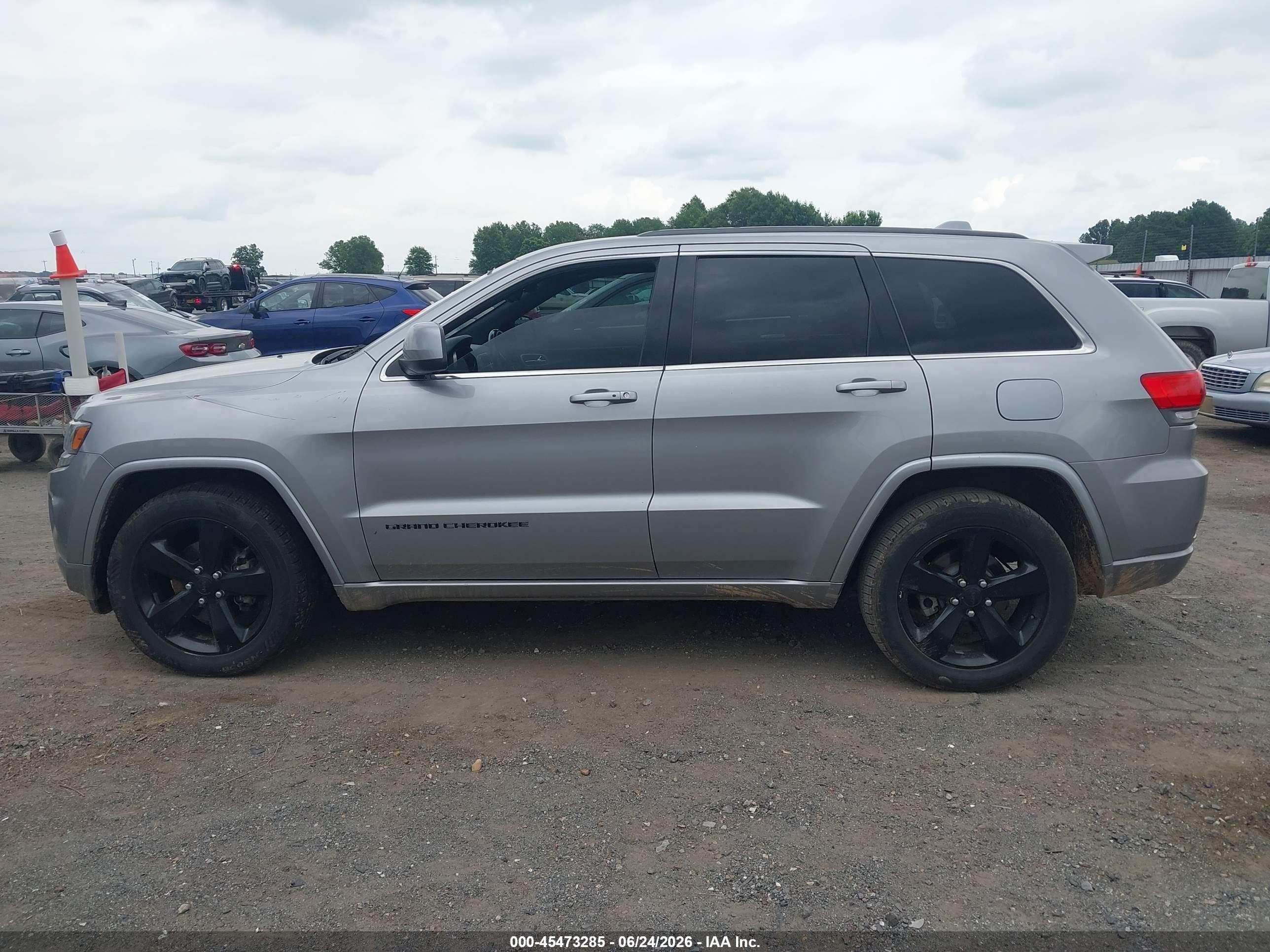 2015 Jeep Grand Cherokee Altitude Silver vin: 1C4RJEAGXFC634811