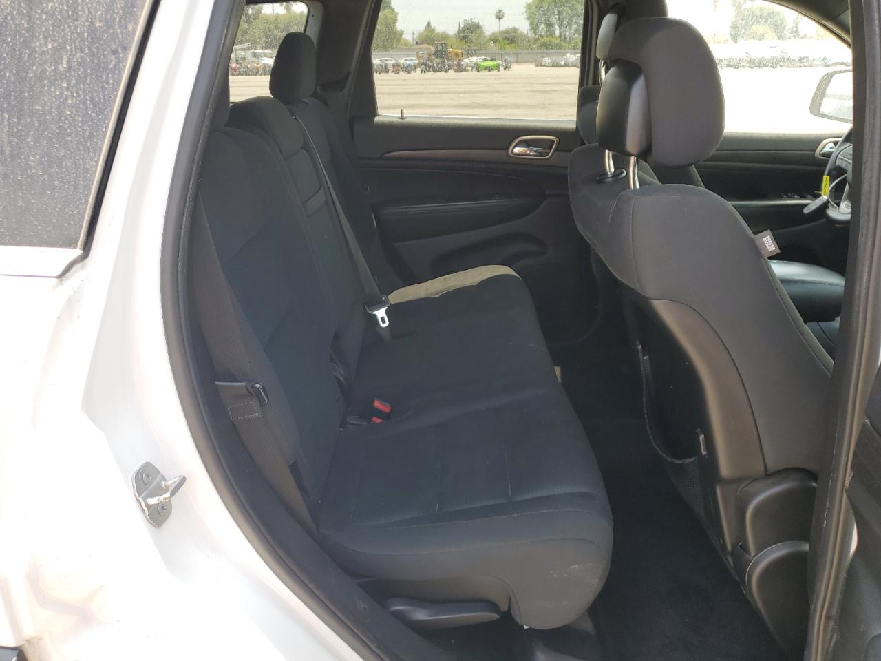 2015 Jeep Grand Cherokee White vin: 1C4RJEAGXFC826312