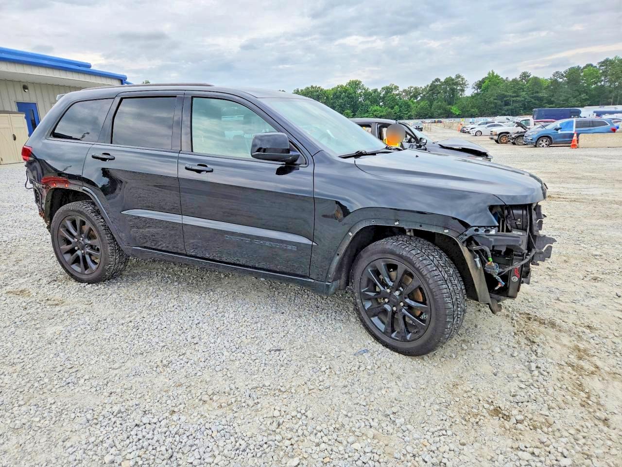2017 Jeep Grand Cherokee Laredo Черный vin: 1C4RJEAGXHC952530