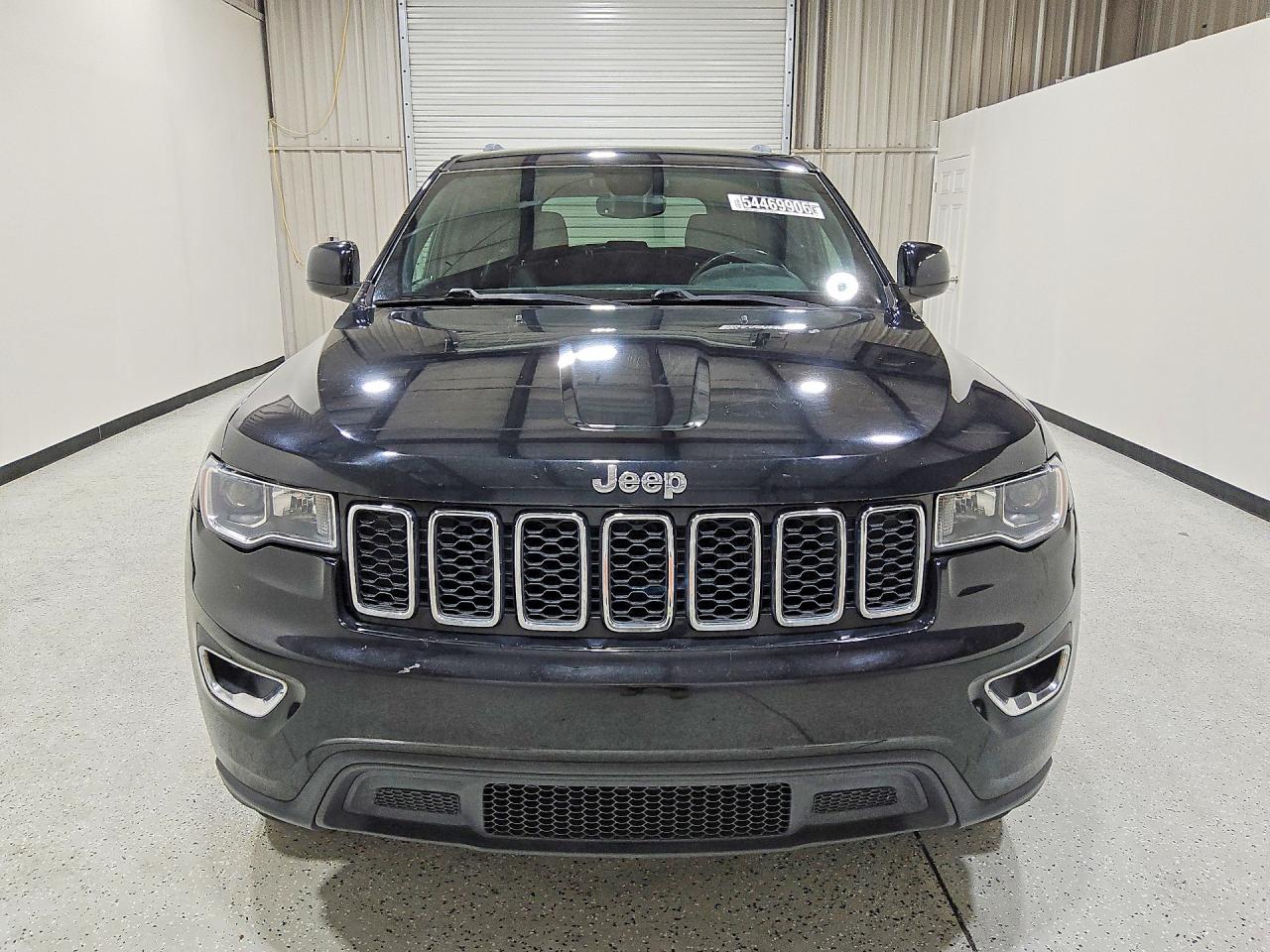 2018 Jeep Grand Cherokee Laredo Black vin: 1C4RJEAGXJC481484