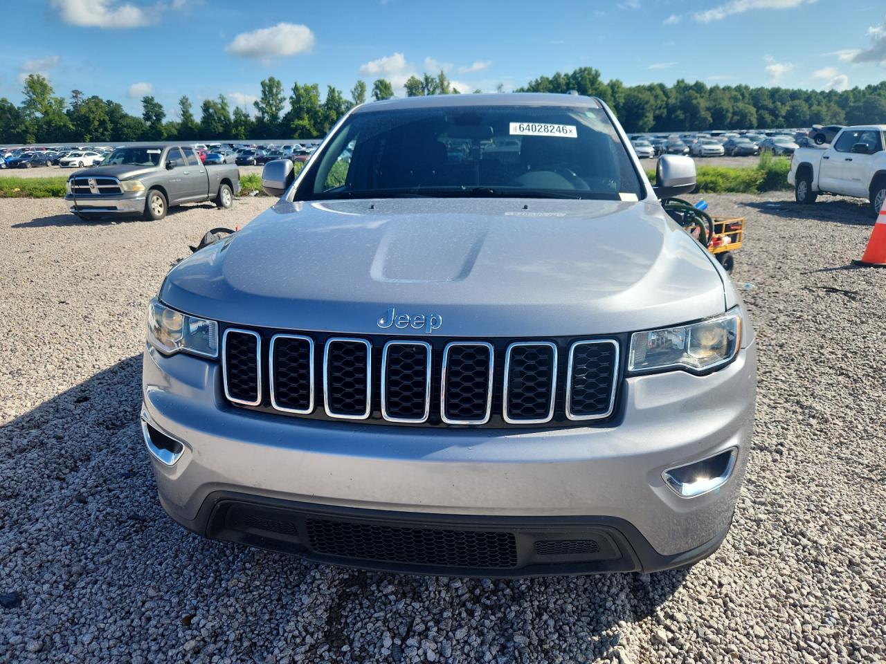 2021 Jeep Grand Cherokee Laredo Silver vin: 1C4RJEAGXMC784639