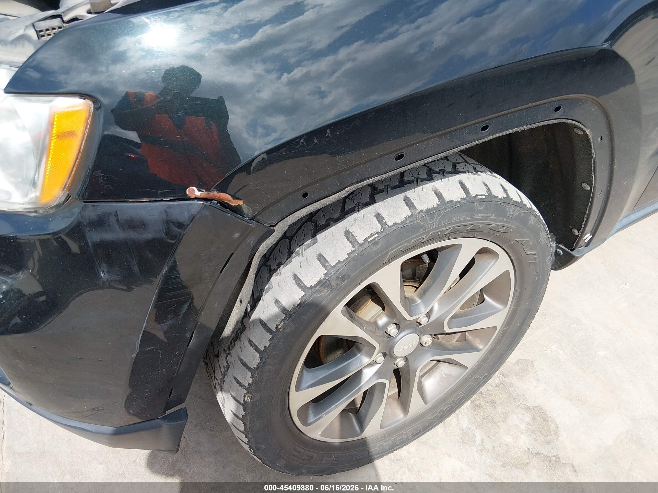 2013 Jeep Grand Cherokee Laredo Black vin: 1C4RJEAT0DC650932