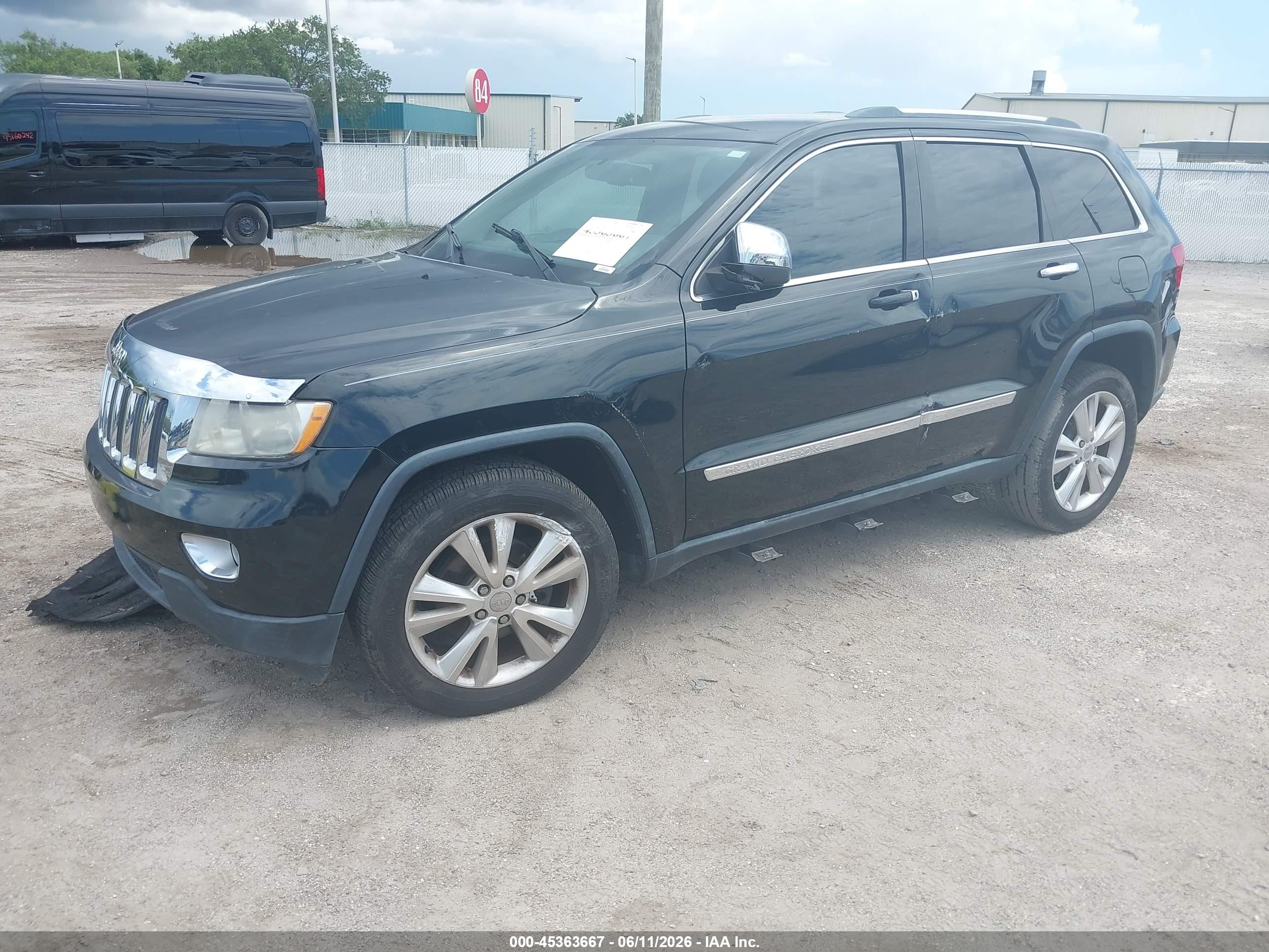 2013 Jeep Grand Cherokee Laredo Черный vin: 1C4RJEAT1DC564349