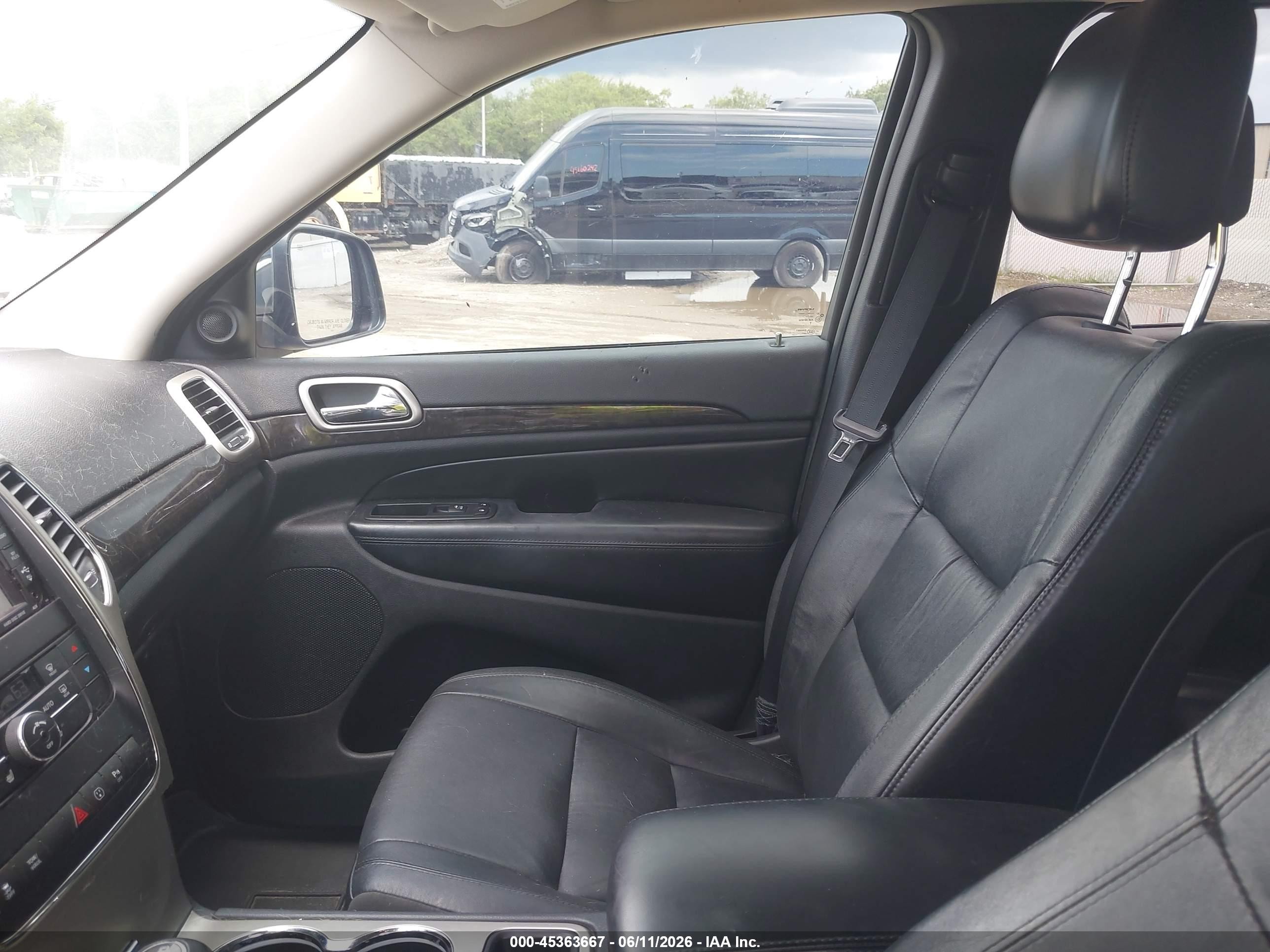 2013 Jeep Grand Cherokee Laredo Черный vin: 1C4RJEAT1DC564349
