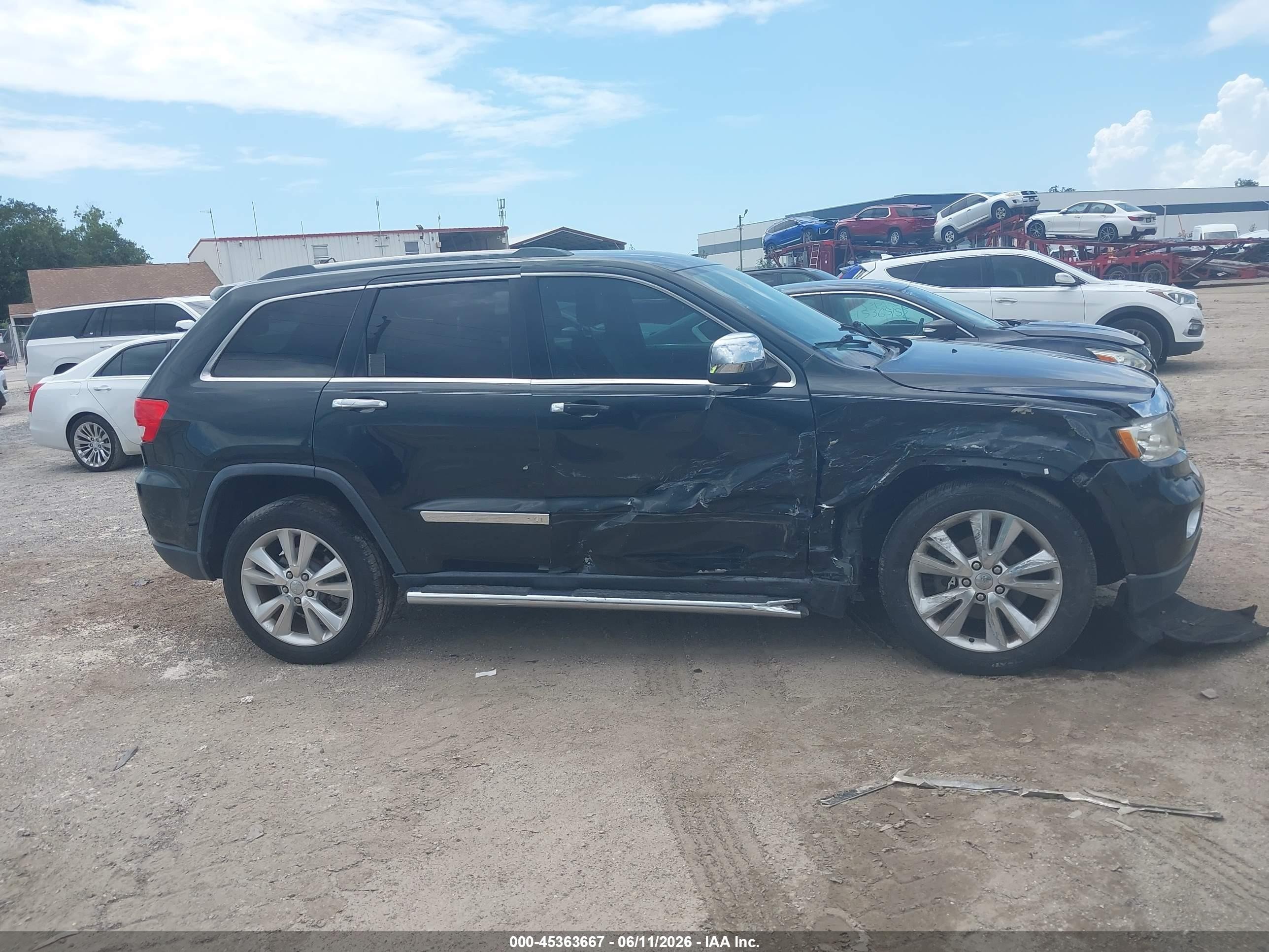 2013 Jeep Grand Cherokee Laredo Черный vin: 1C4RJEAT1DC564349