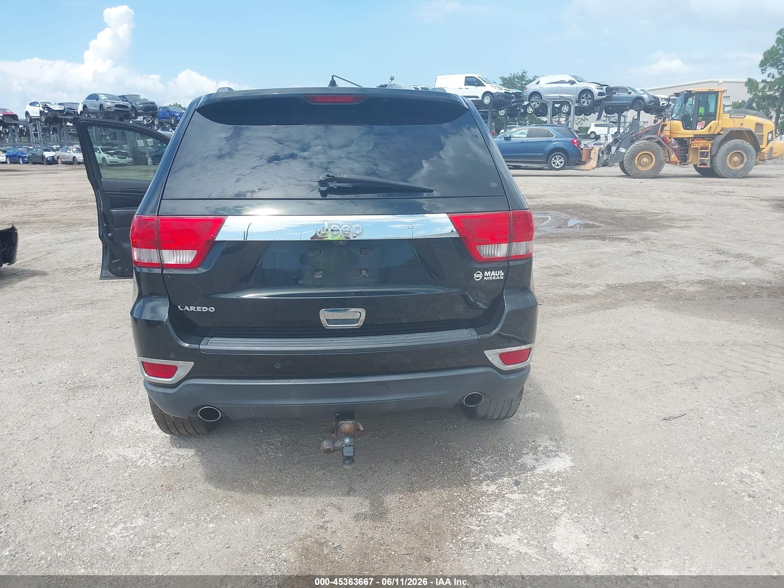 2013 Jeep Grand Cherokee Laredo Черный vin: 1C4RJEAT1DC564349
