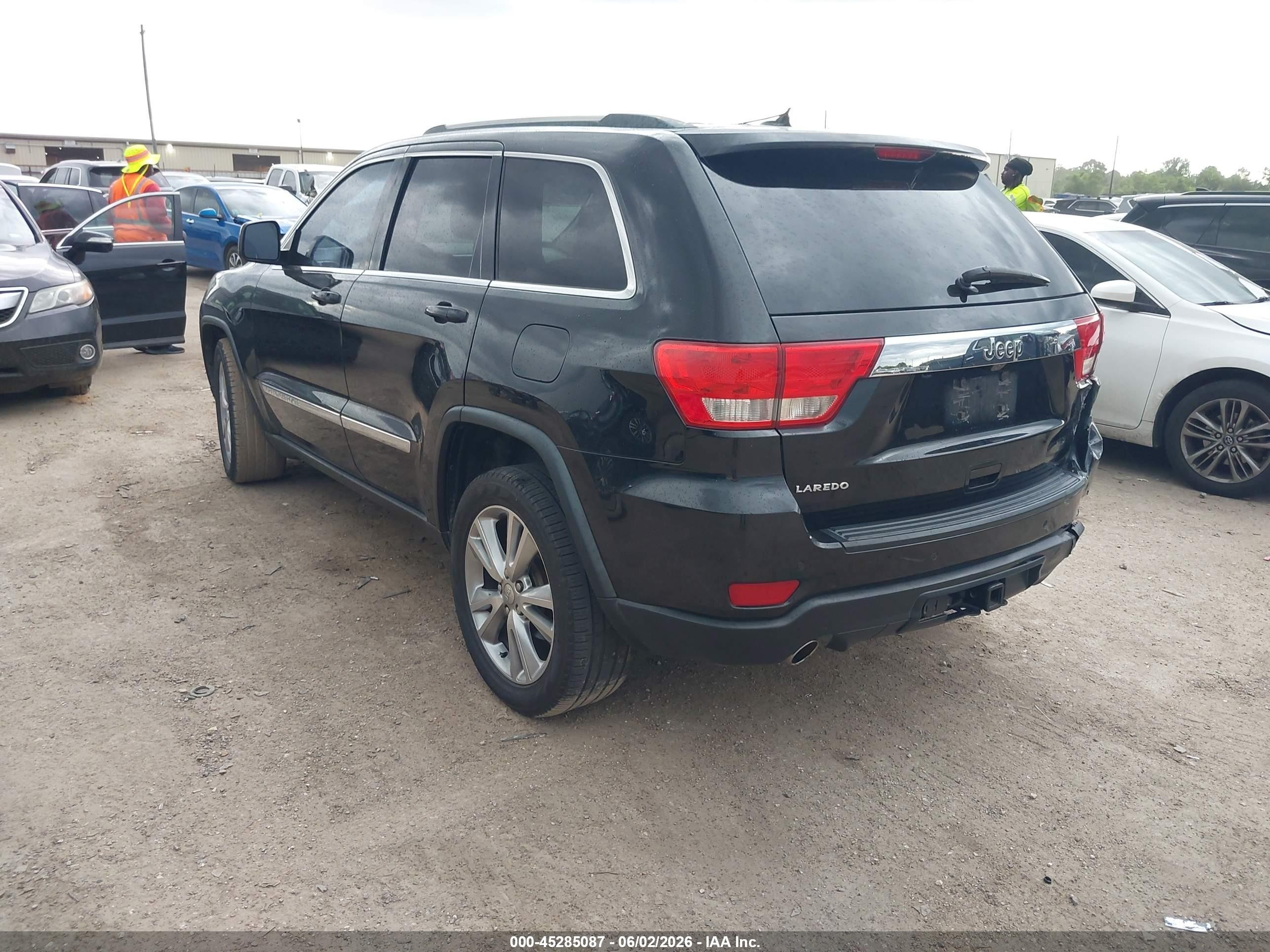 2013 Jeep Grand Cherokee Laredo Black vin: 1C4RJEAT3DC546788