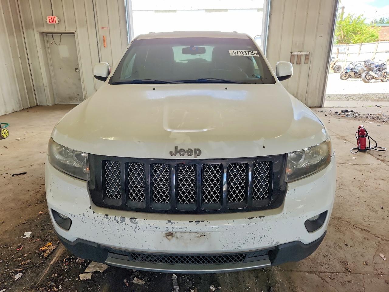 2013 Jeep Grand Cherokee Laredo Белый vin: 1C4RJEAT6DC596925
