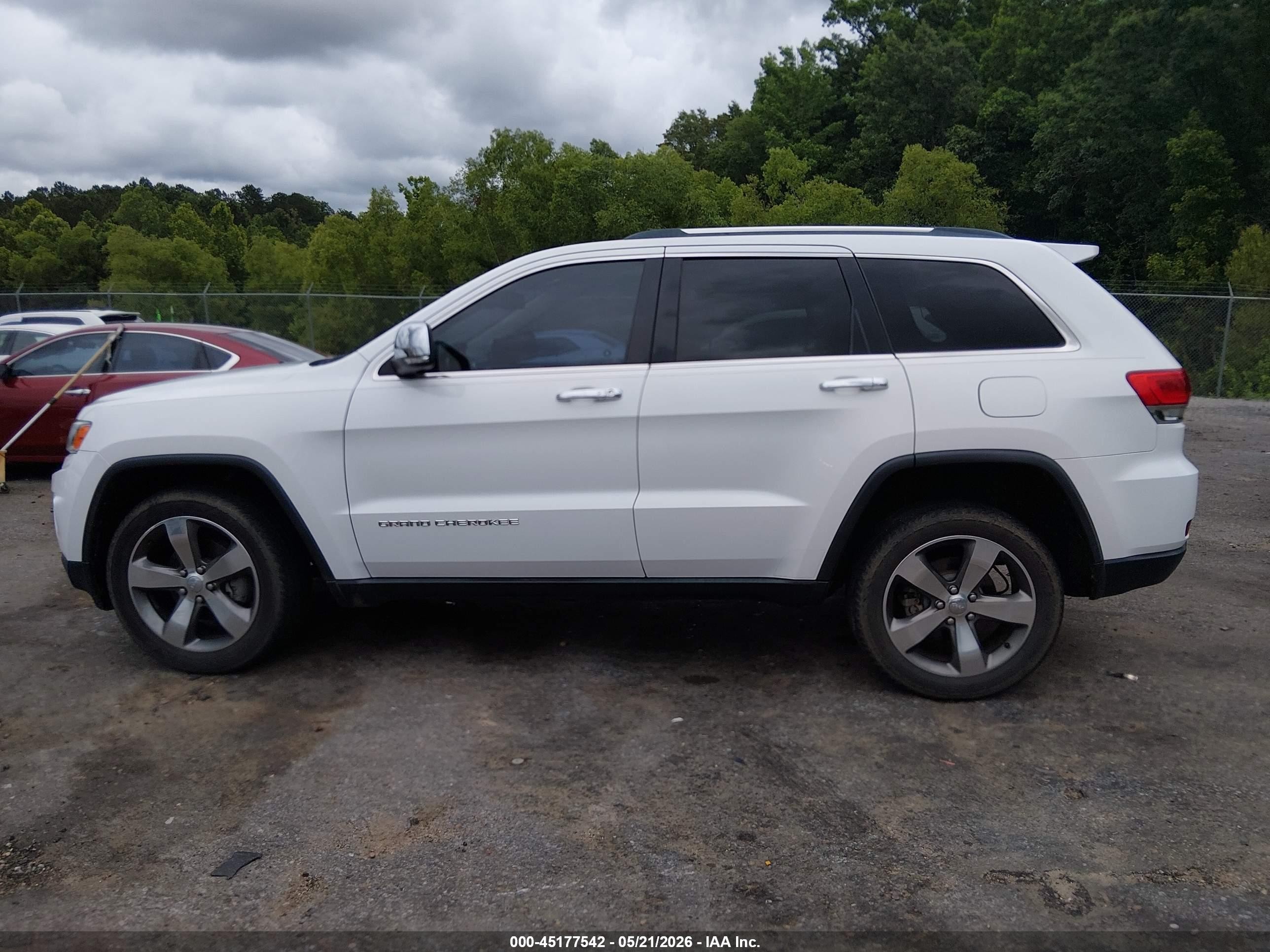 2015 Jeep Grand Cherokee Limited White vin: 1C4RJEBG0FC647002