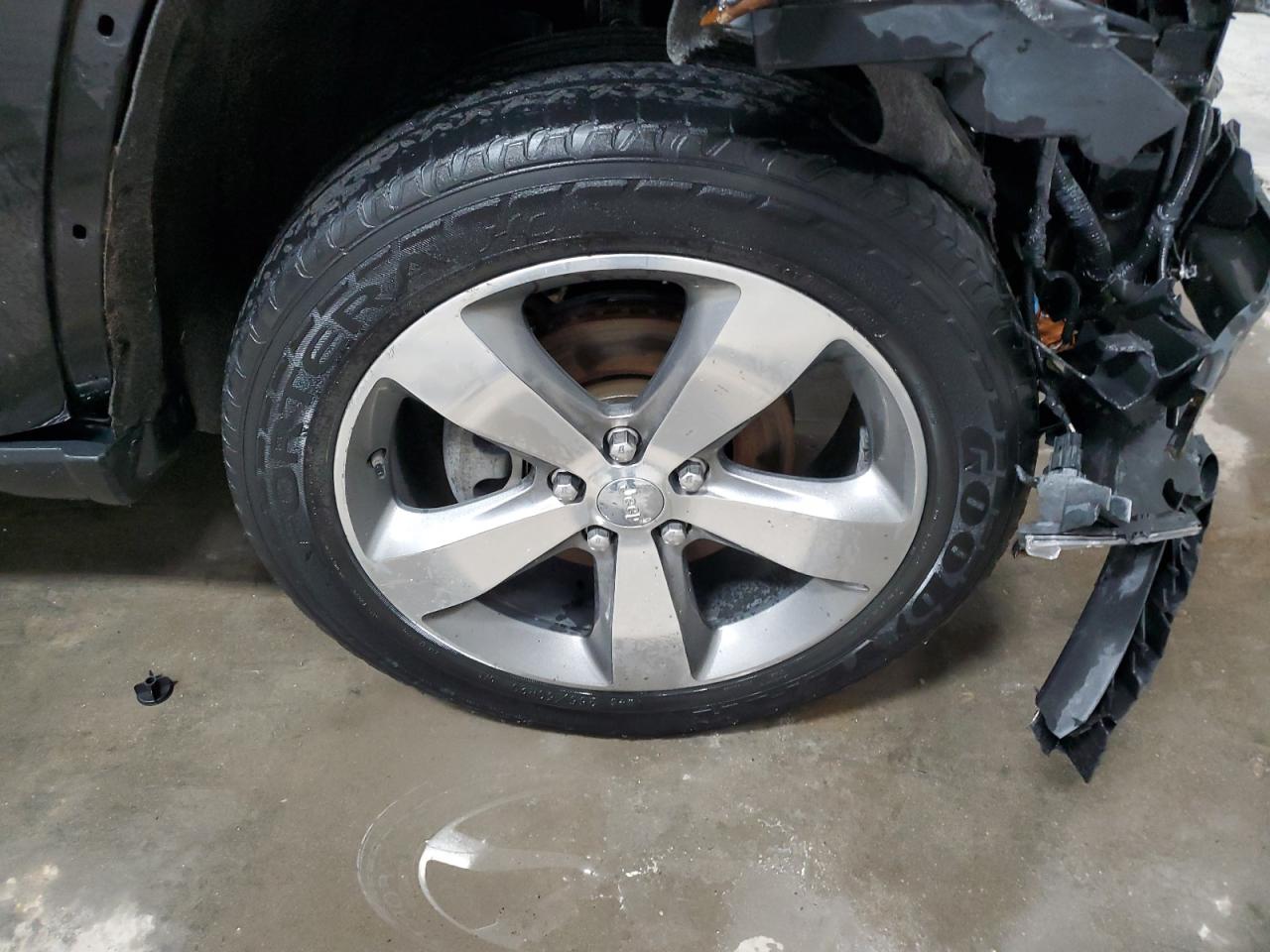 2014 Jeep Grand Cherokee Limited Black vin: 1C4RJEBG1EC461063 Damage: Right Front Wheel, Curb Rash, 4 To 5 Inches
