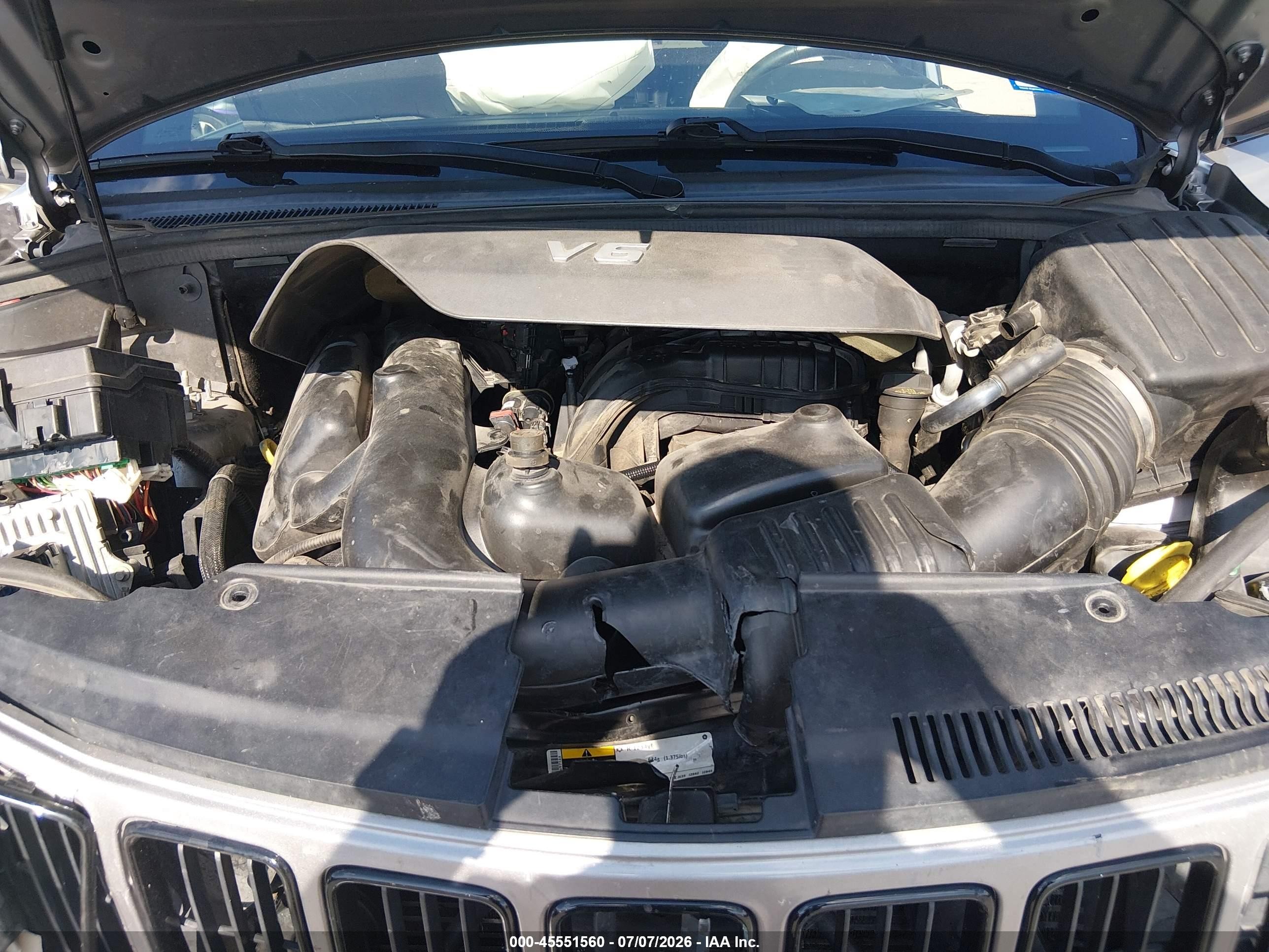 2015 Jeep Grand Cherokee Limited Silver vin: 1C4RJEBG1FC640253