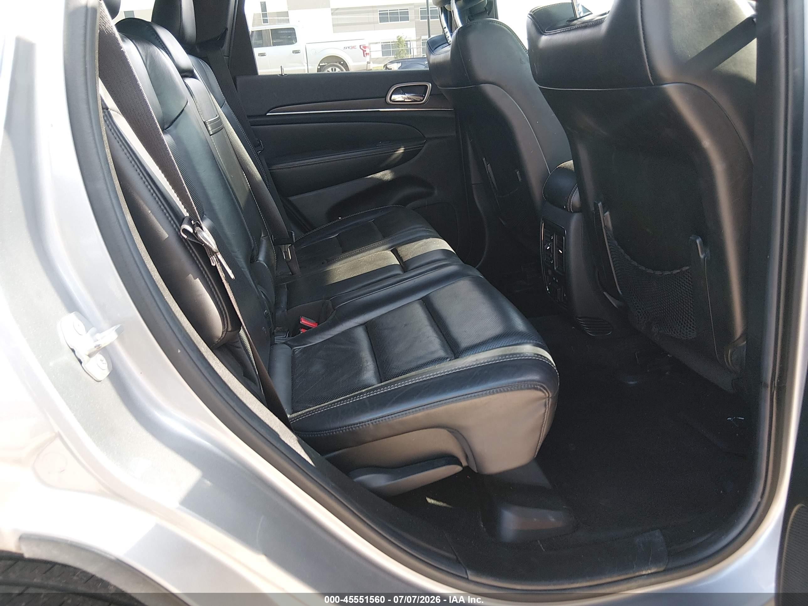 2015 Jeep Grand Cherokee Limited Silver vin: 1C4RJEBG1FC640253