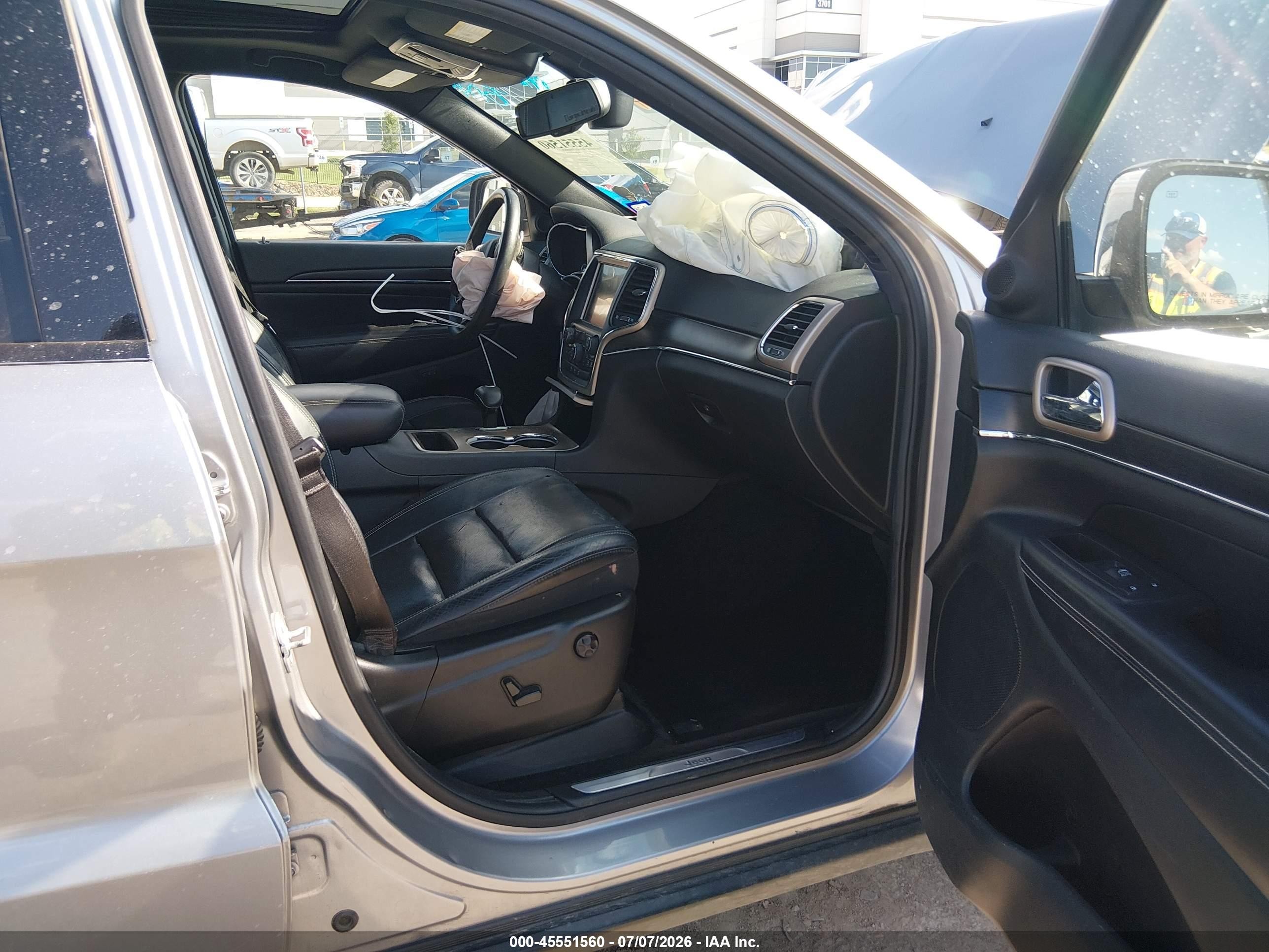 2015 Jeep Grand Cherokee Limited Silver vin: 1C4RJEBG1FC640253