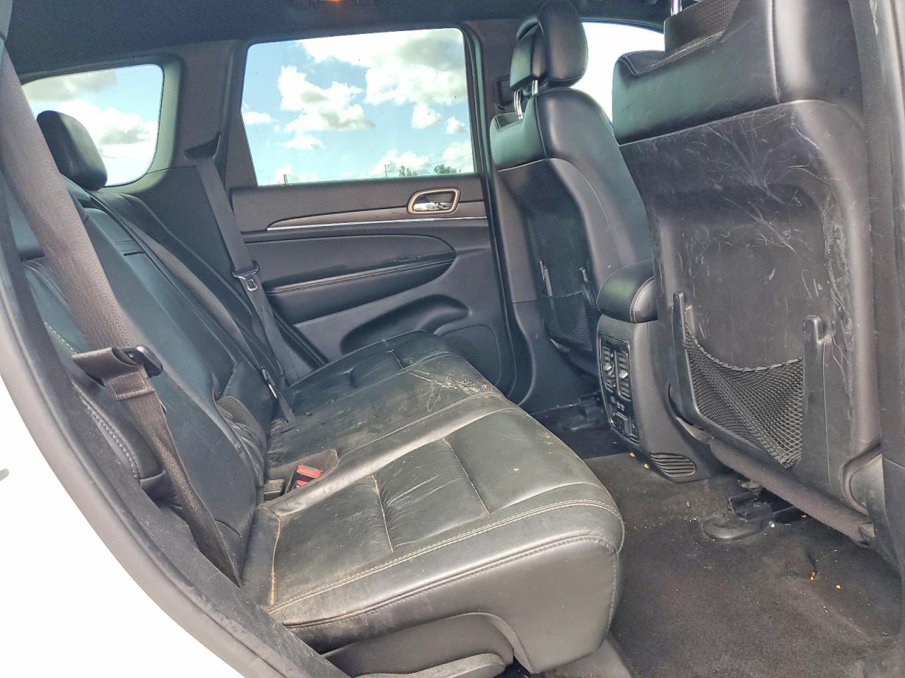 2015 Jeep Grand Cherokee Limited White vin: 1C4RJEBG1FC654461
