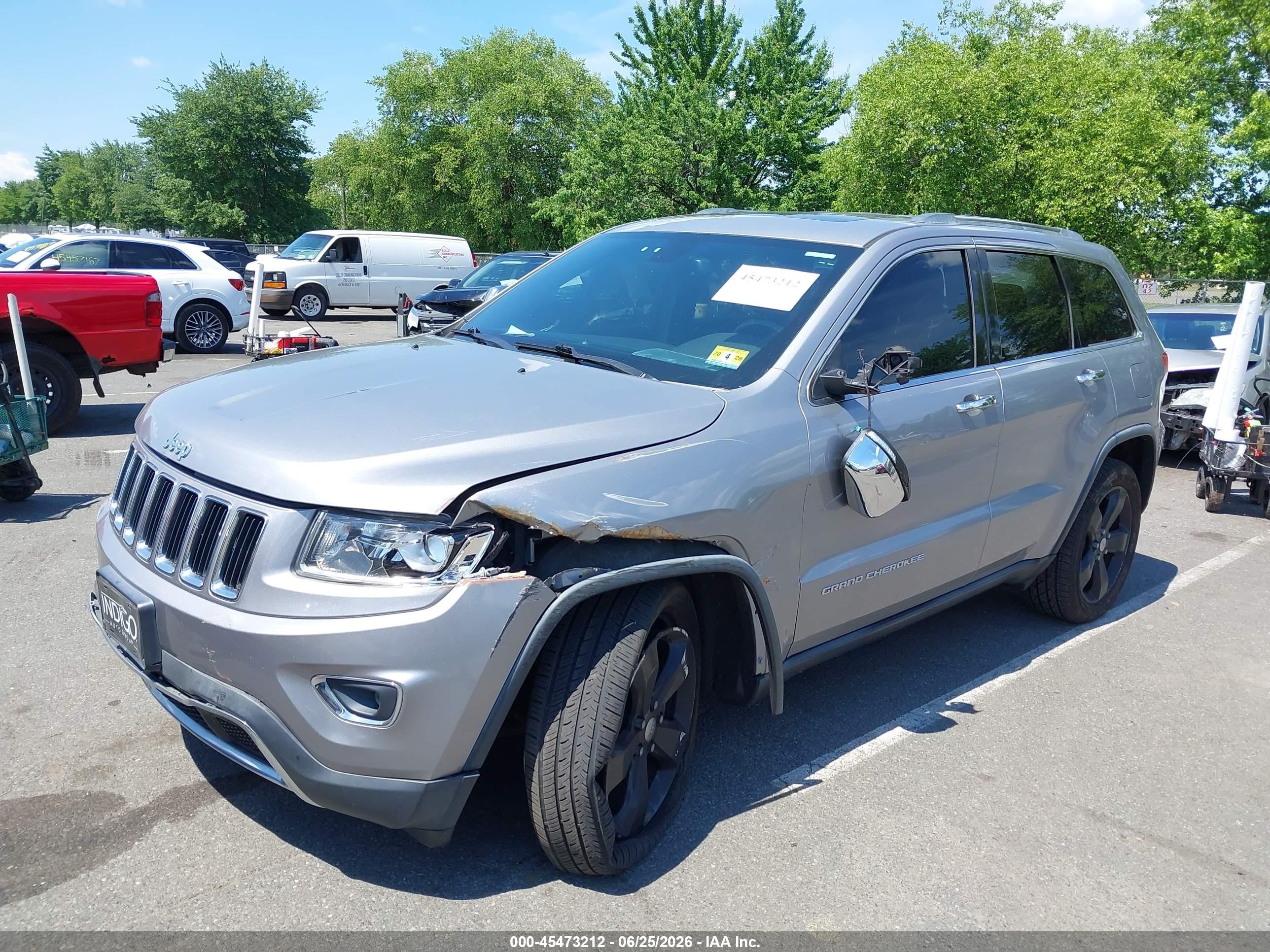2015 Jeep Grand Cherokee Limited Silver vin: 1C4RJEBG1FC808554