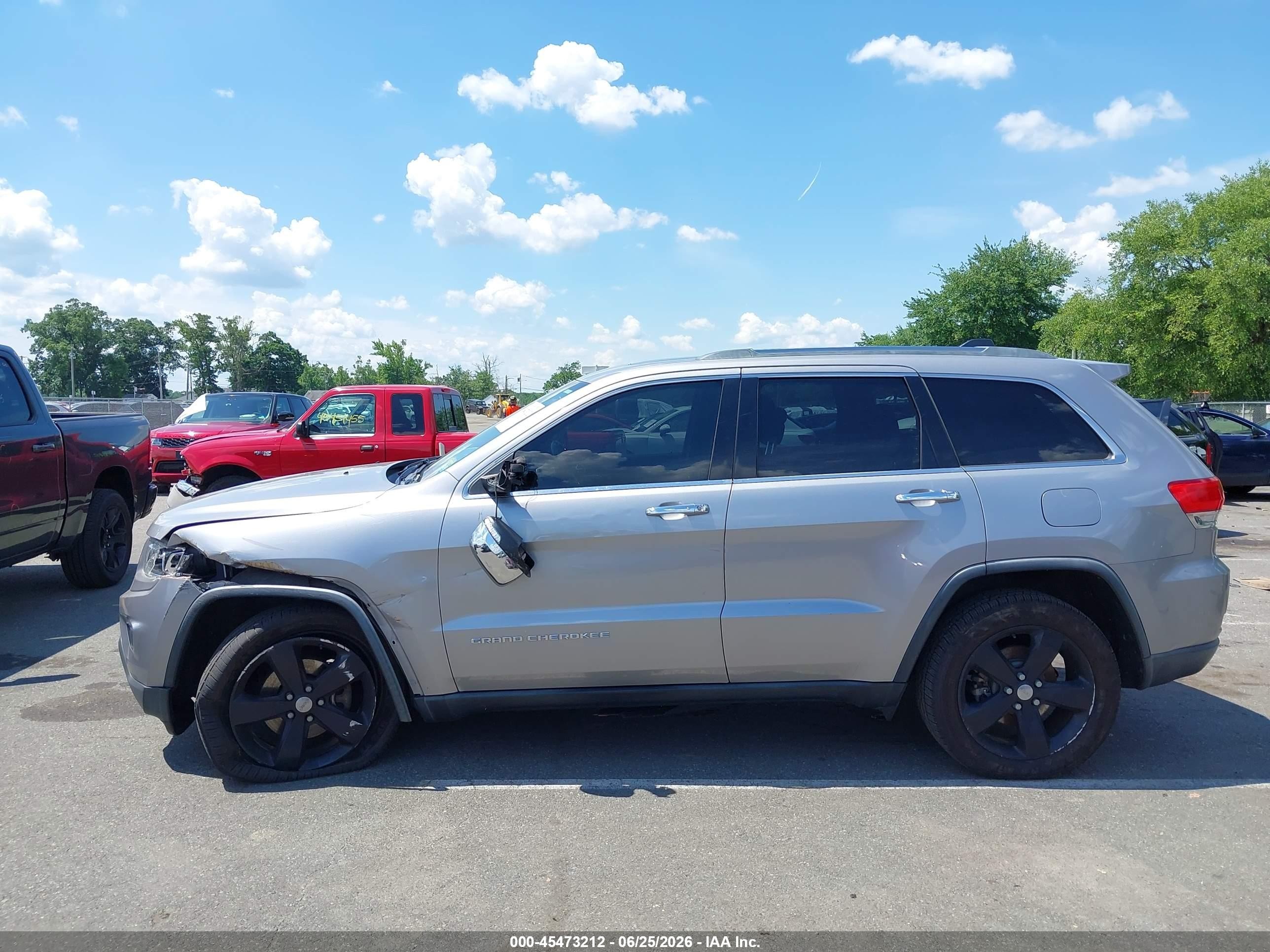 2015 Jeep Grand Cherokee Limited Silver vin: 1C4RJEBG1FC808554