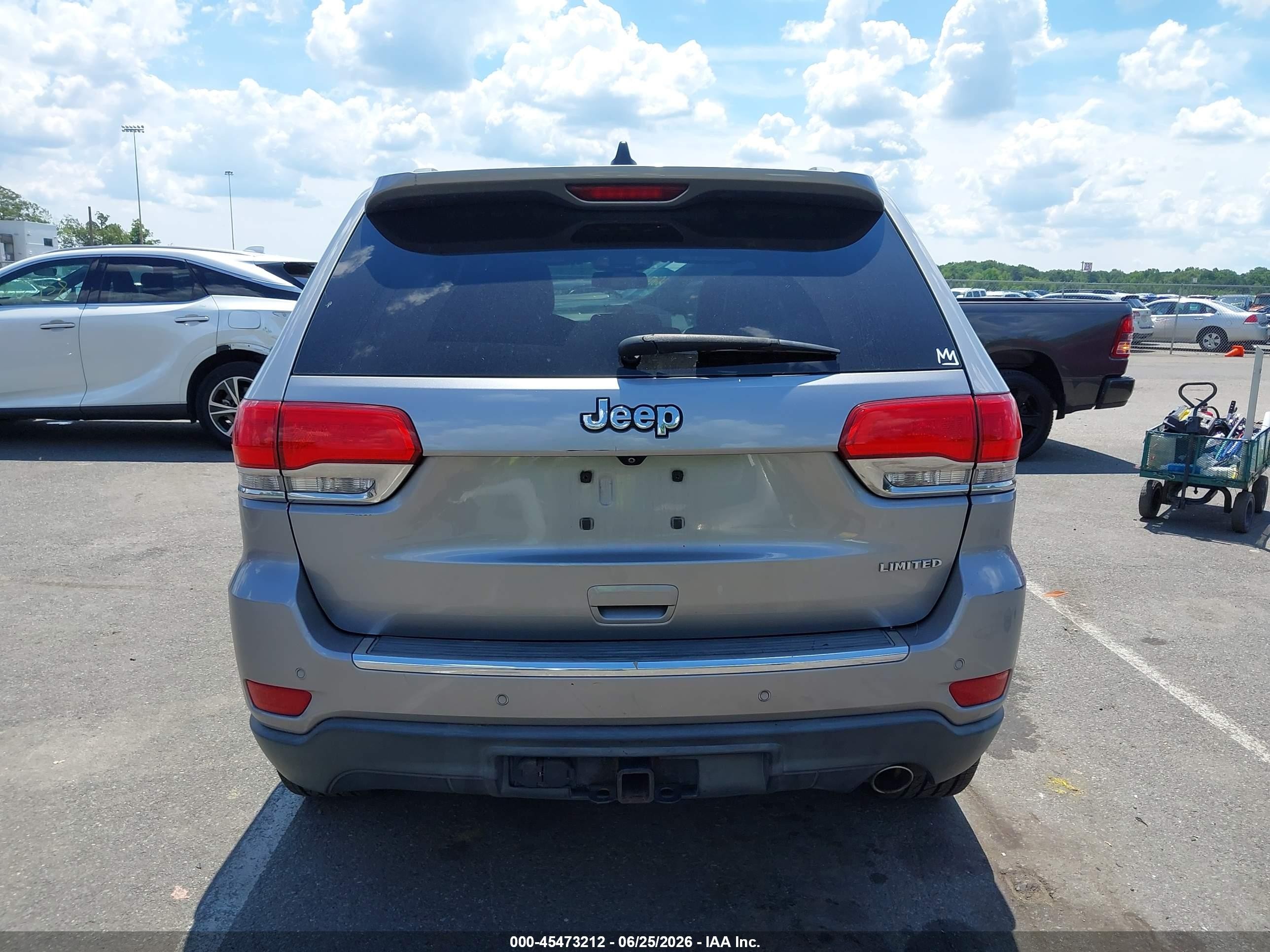 2015 Jeep Grand Cherokee Limited Silver vin: 1C4RJEBG1FC808554