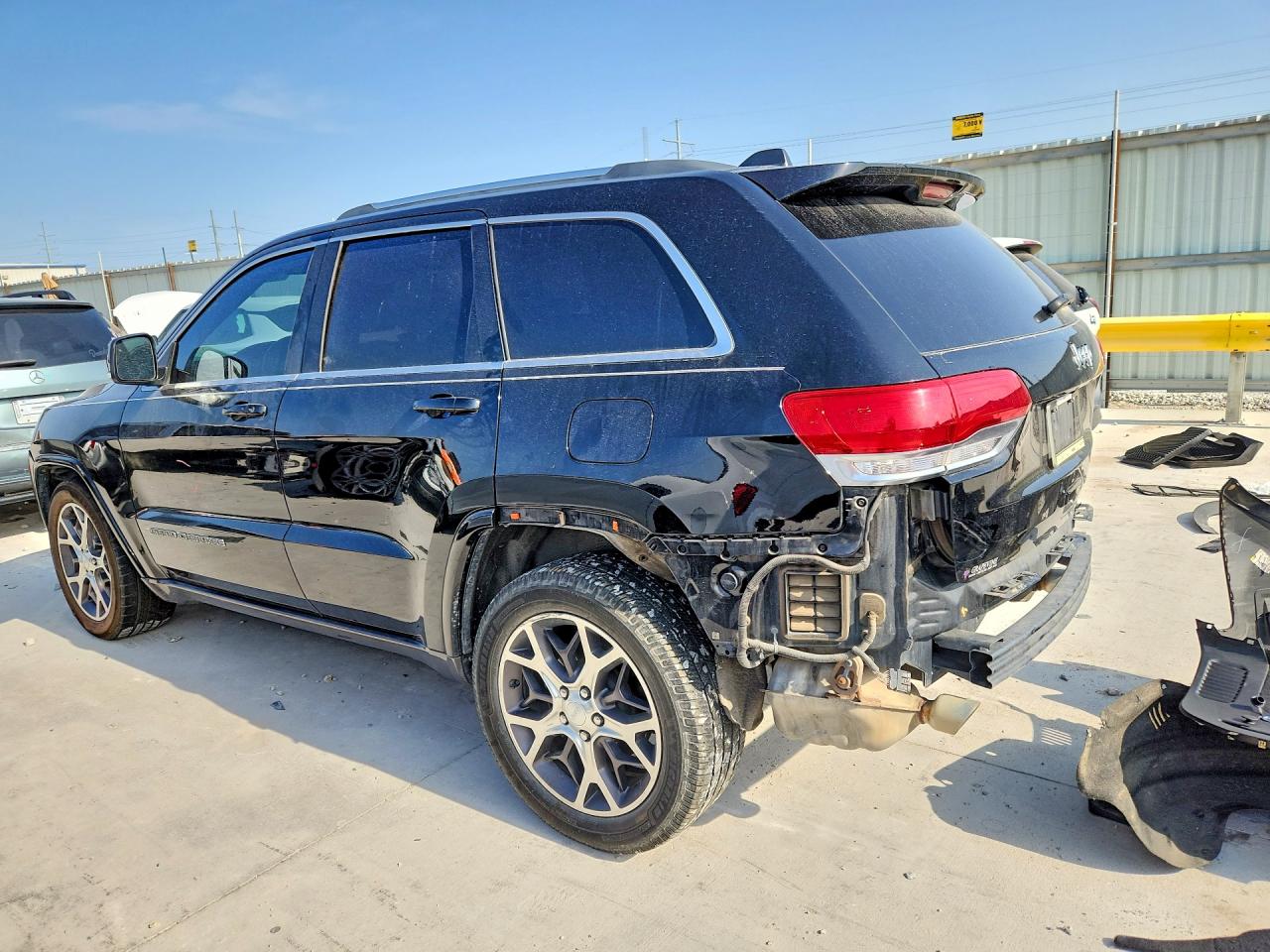 2018 Jeep Grand Cherokee Limited Black vin: 1C4RJEBG1JC361829