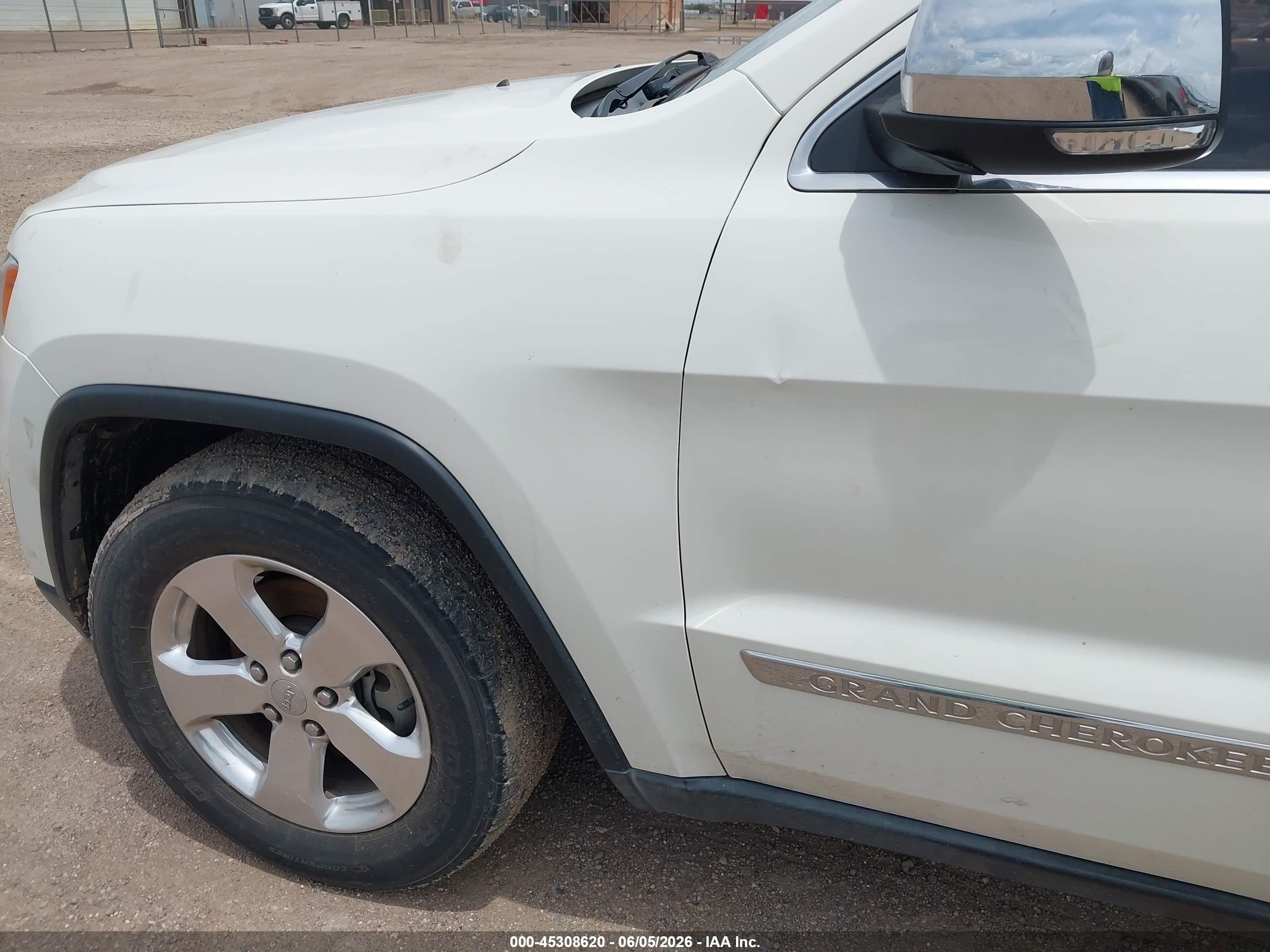 2012 Jeep Grand Cherokee Limited White vin: 1C4RJEBG2CC125306