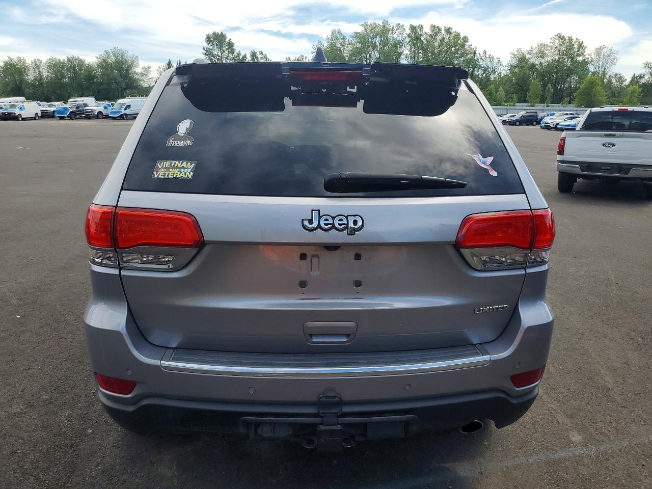 2015 Jeep Grand Cherokee Limited Серебряный vin: 1C4RJEBG2FC872229